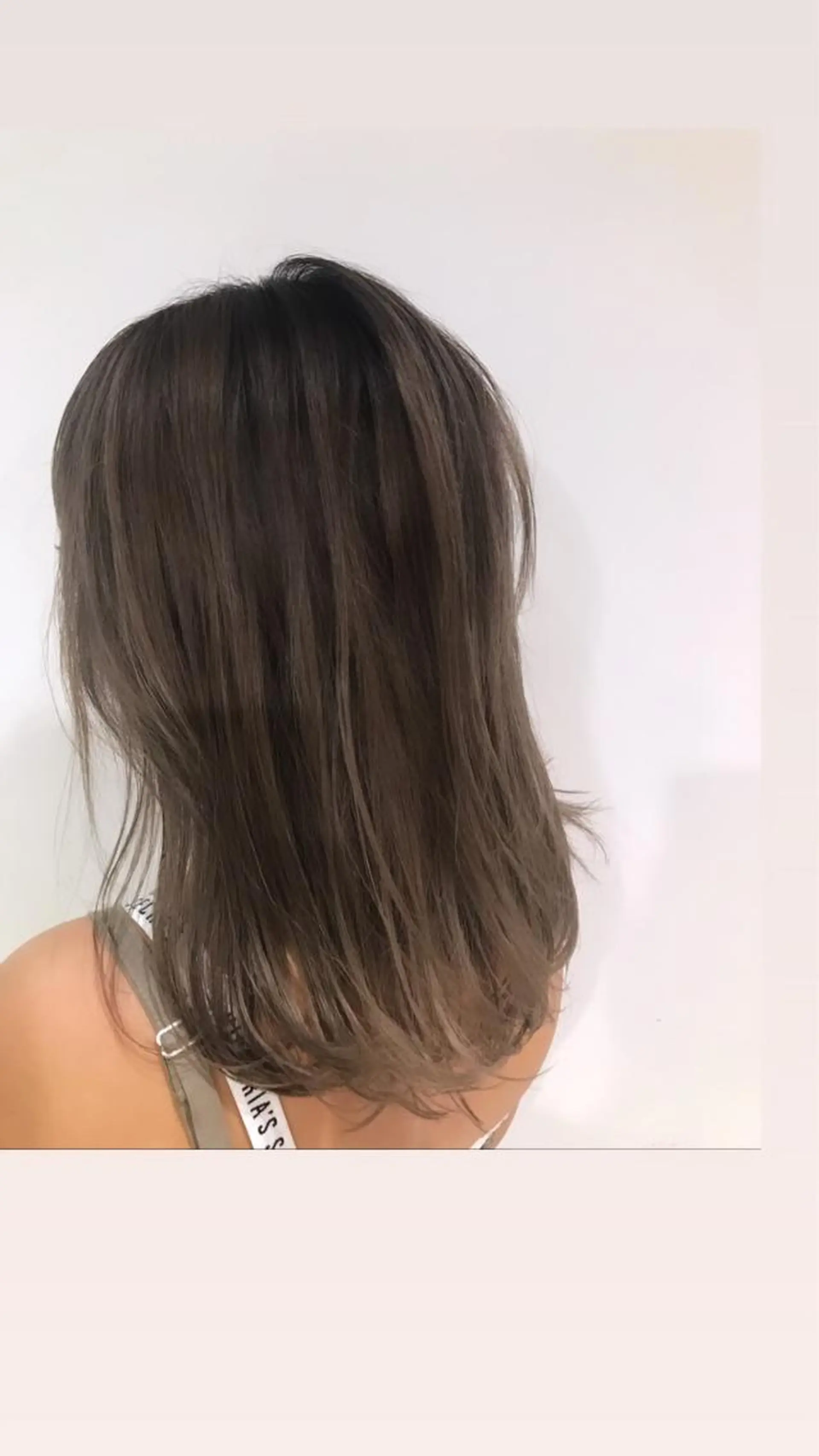 ミディアム カット ヘアカラー トリートメント AUBEHAIRpeony所属・山形酸性ストレート 古川✂︎のヘアスタイル