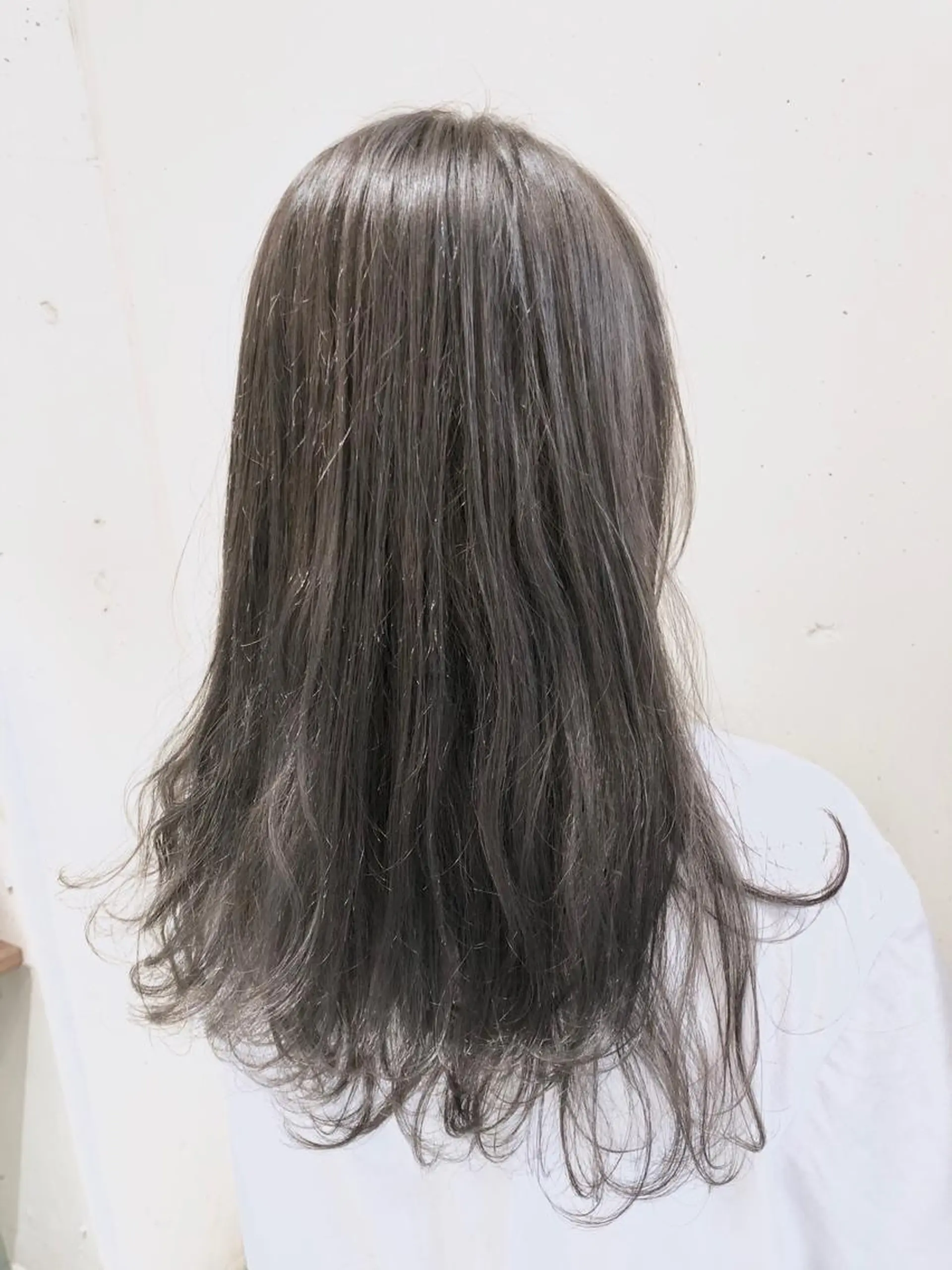 セミロング カラー パーマ ヘアアレンジ バレイヤージュ ブリーチ 透明感カラー グラデーションカラー グレージュ 【ツヤ髪美容師】 ツダケイスケのヘアスタイル