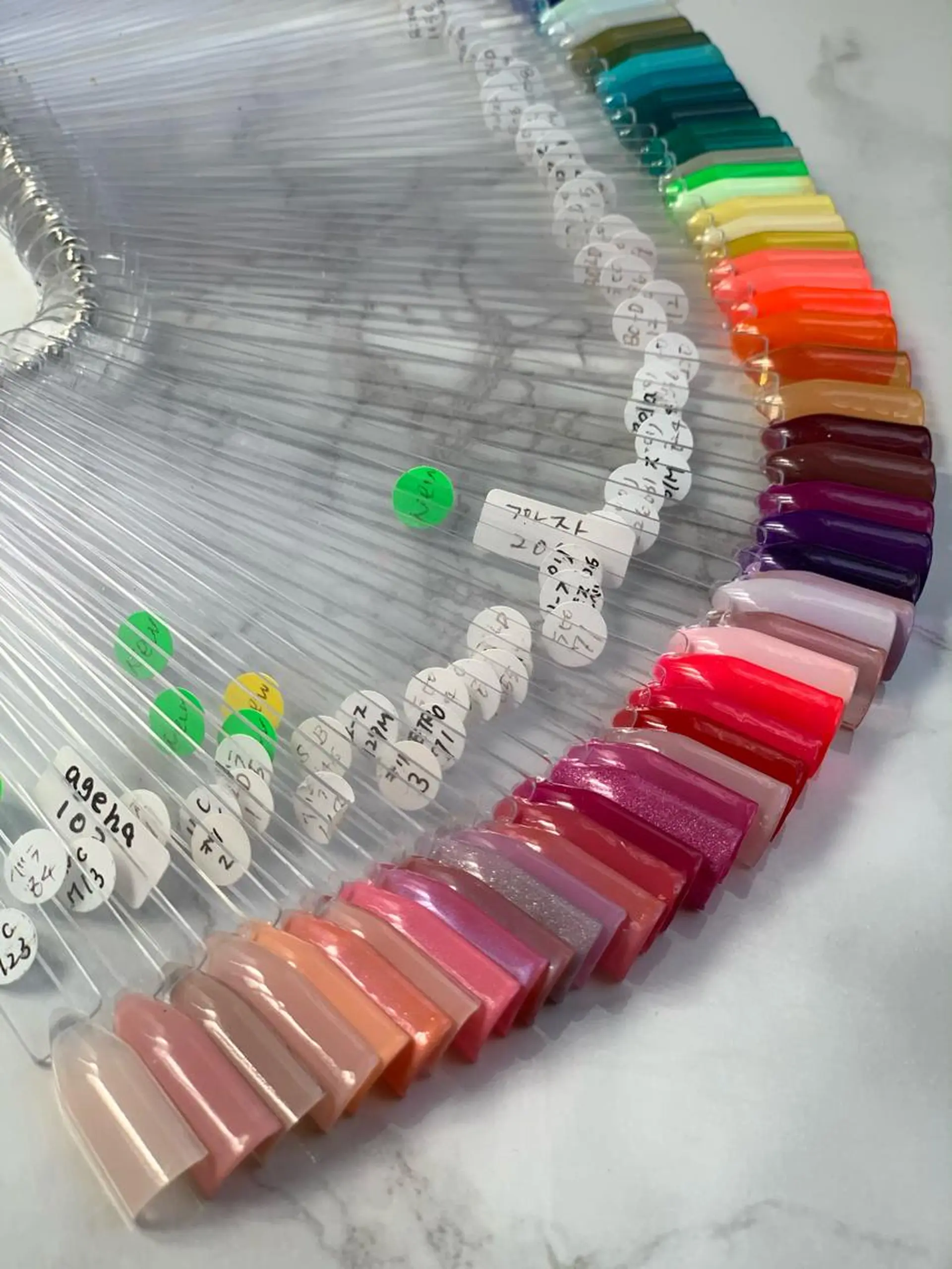 ネイル アートネイル shi nail所属・KLEE NAIL クレーネイルのネイルデザイン