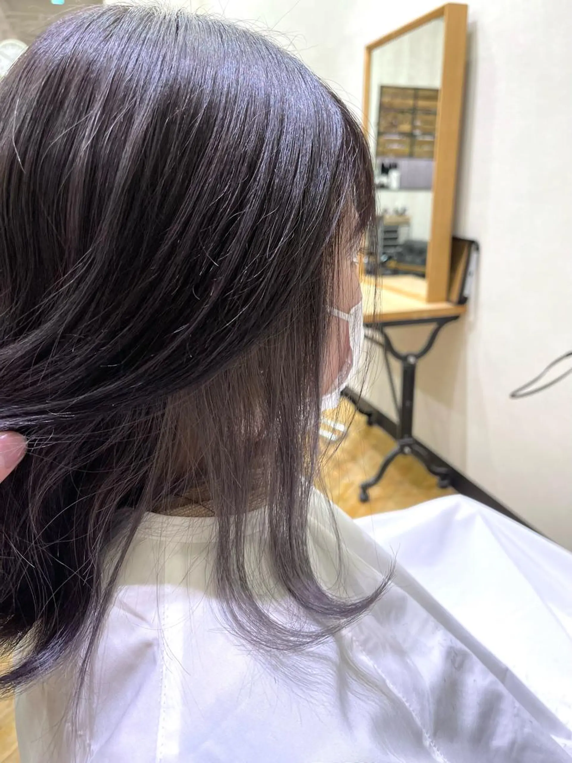ミディアム ヘアカラー Rolen.所属・佐藤 海璃のヘアスタイル