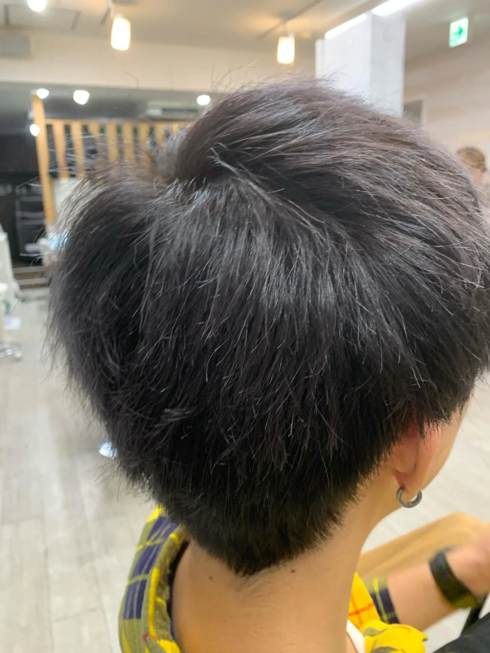 カラー ブリーチ シルバー カット ヘアカラー 🌈ショートボブ⚪︎ 暖色🌈村山武史のヘアスタイル