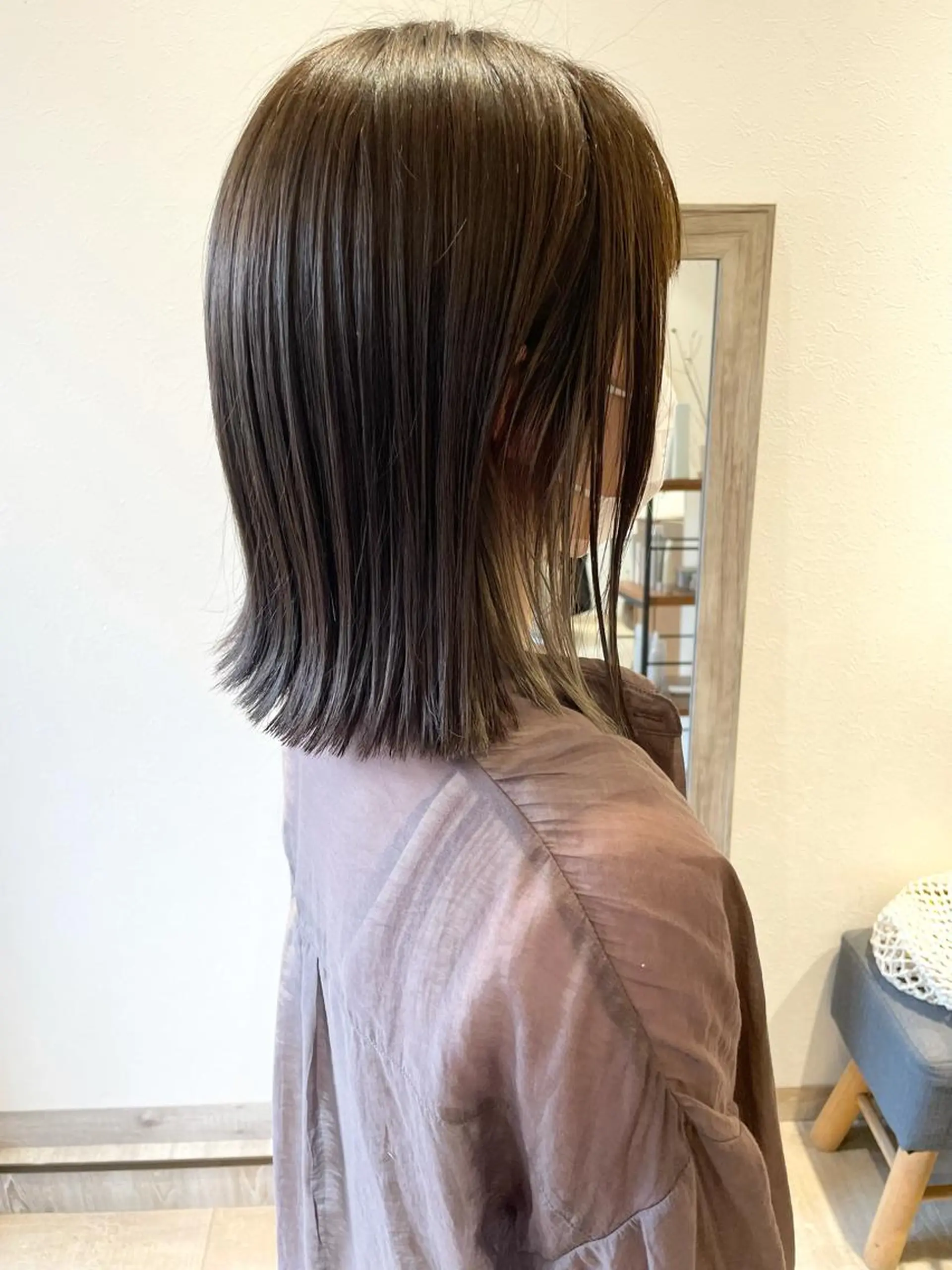 ミディアム カラー 🩰オリーブ/ ベージュ松本咲花🩰のヘアスタイル