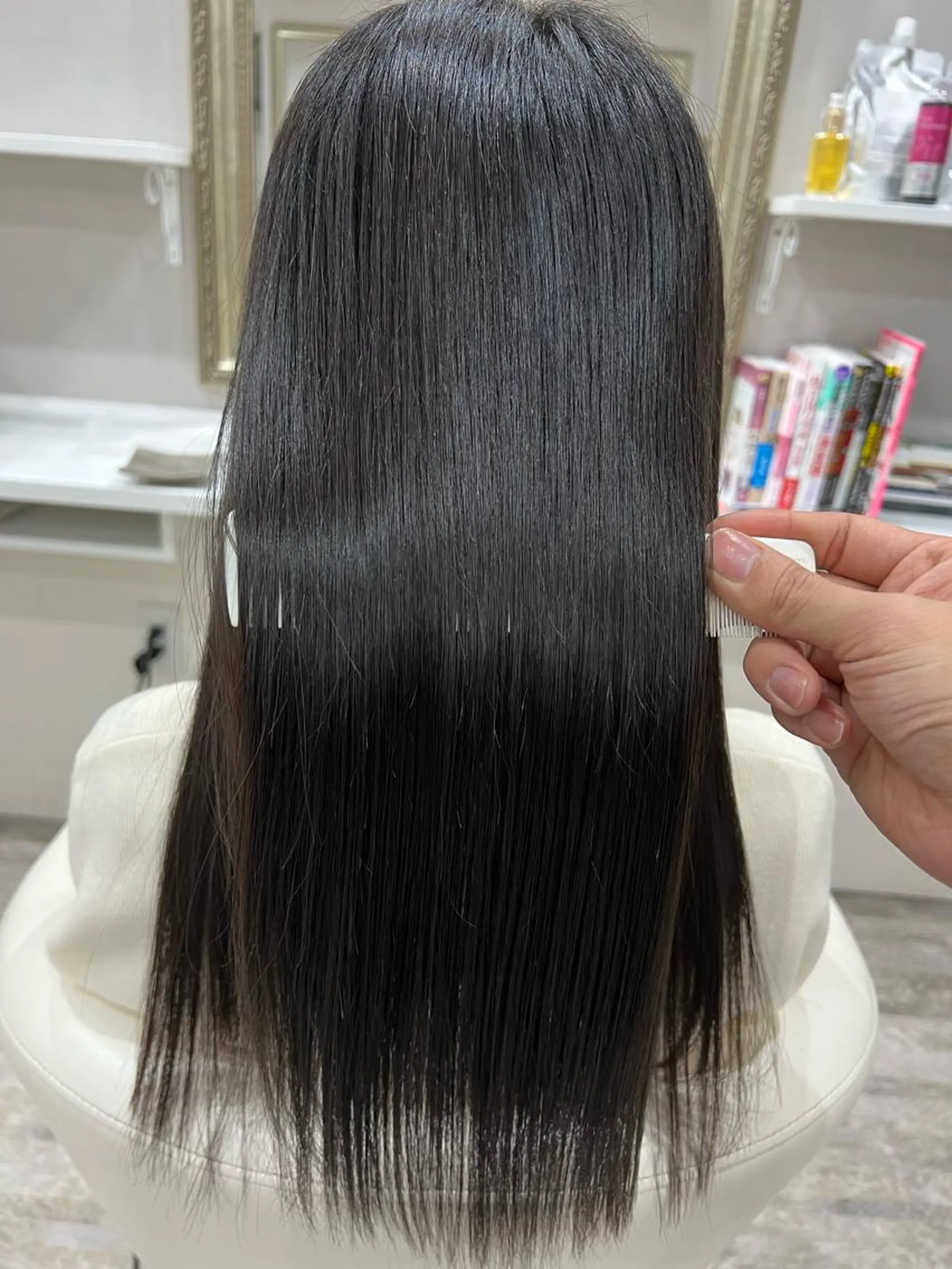 ロング 髪質改善 貸切サロンのヘアスタイル