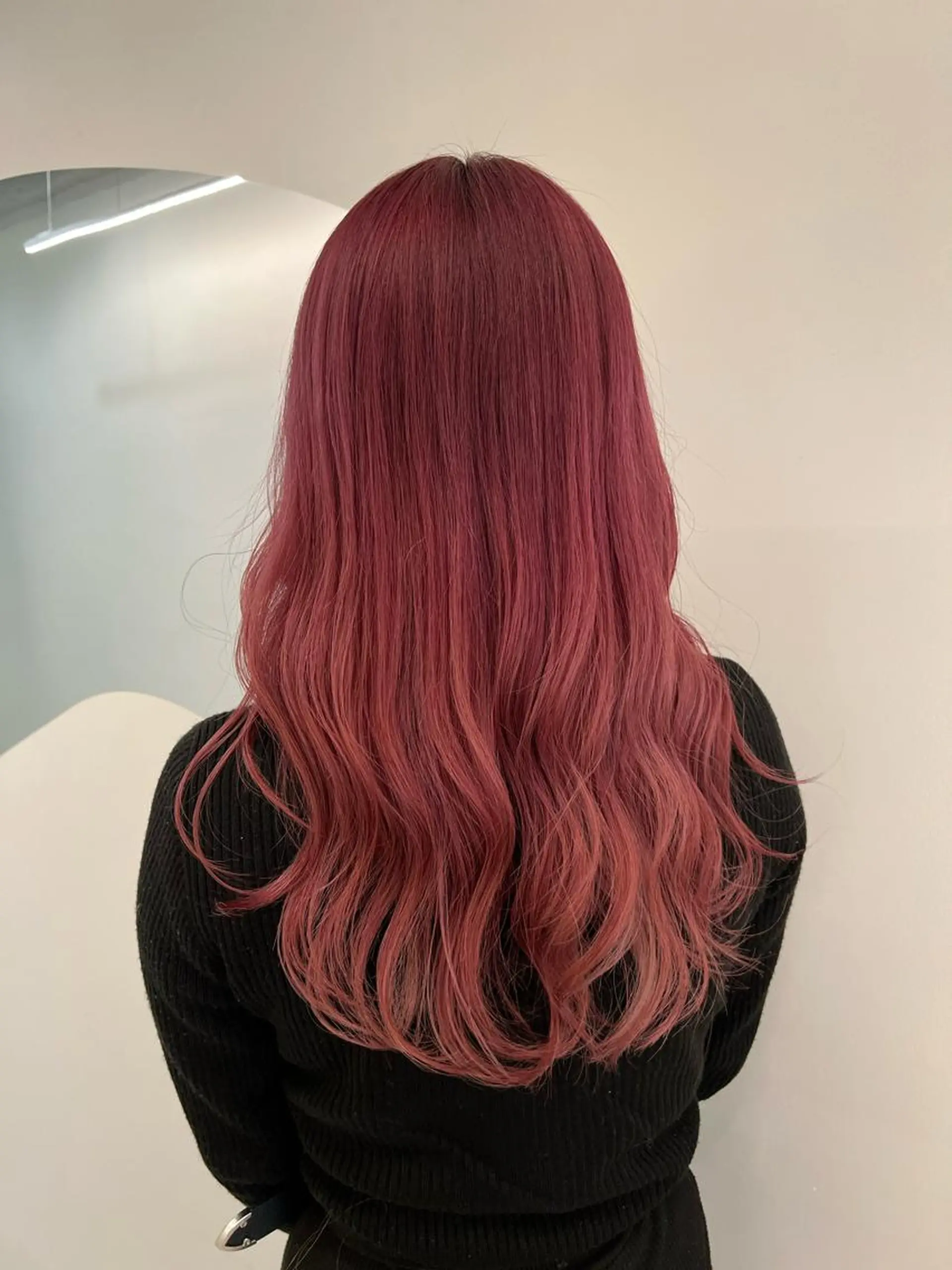 ロング カラー ピンクカラー レッドカラー ヘアカラー 韓国ヘア☁️ mitsukiのヘアスタイル