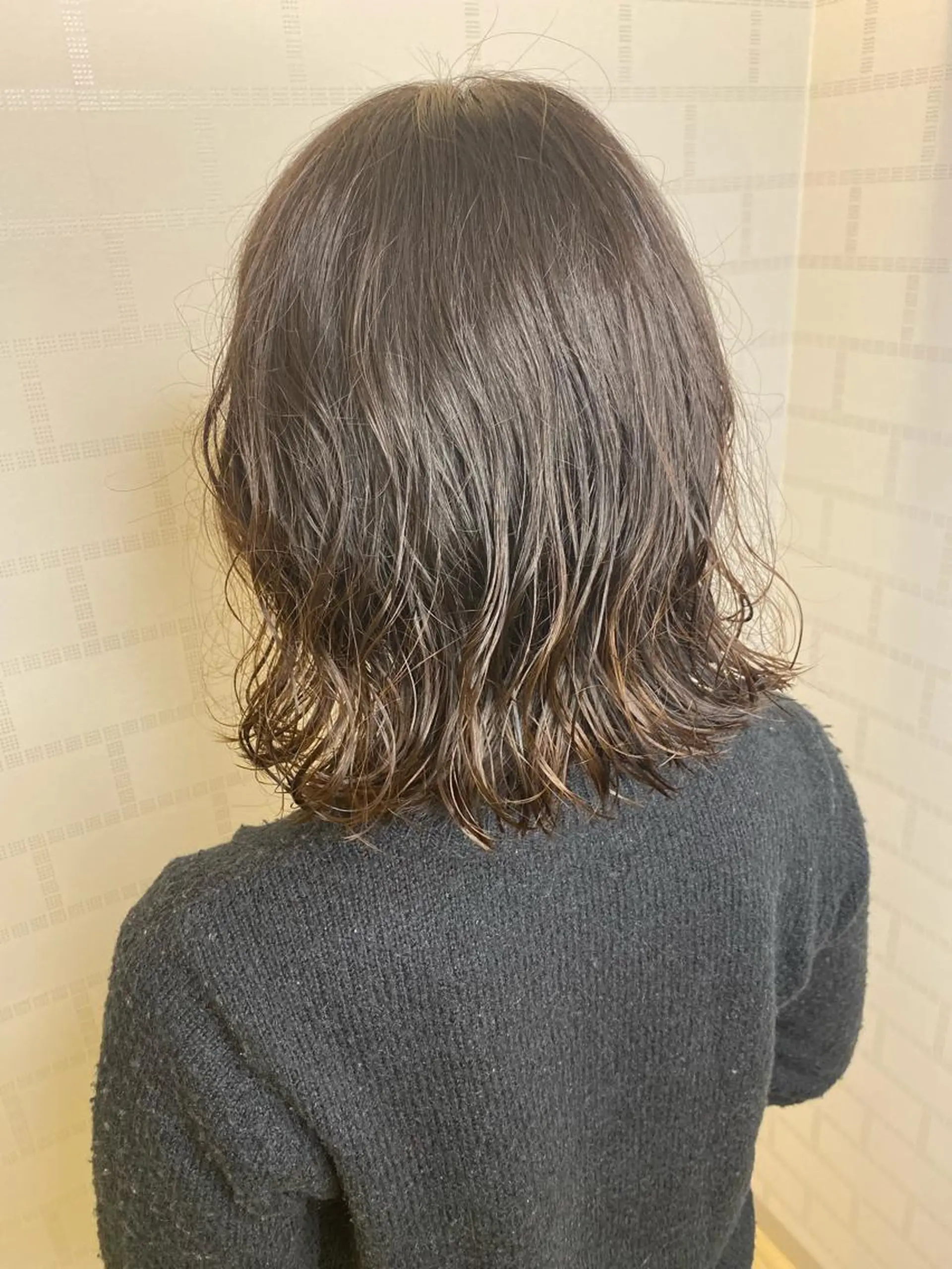 ミディアム パーマ ミディアムパーマ ボブ 外ハネヘア 塩谷黎✨ブリーチカラ ーメンズパーマ✨のヘアスタイル