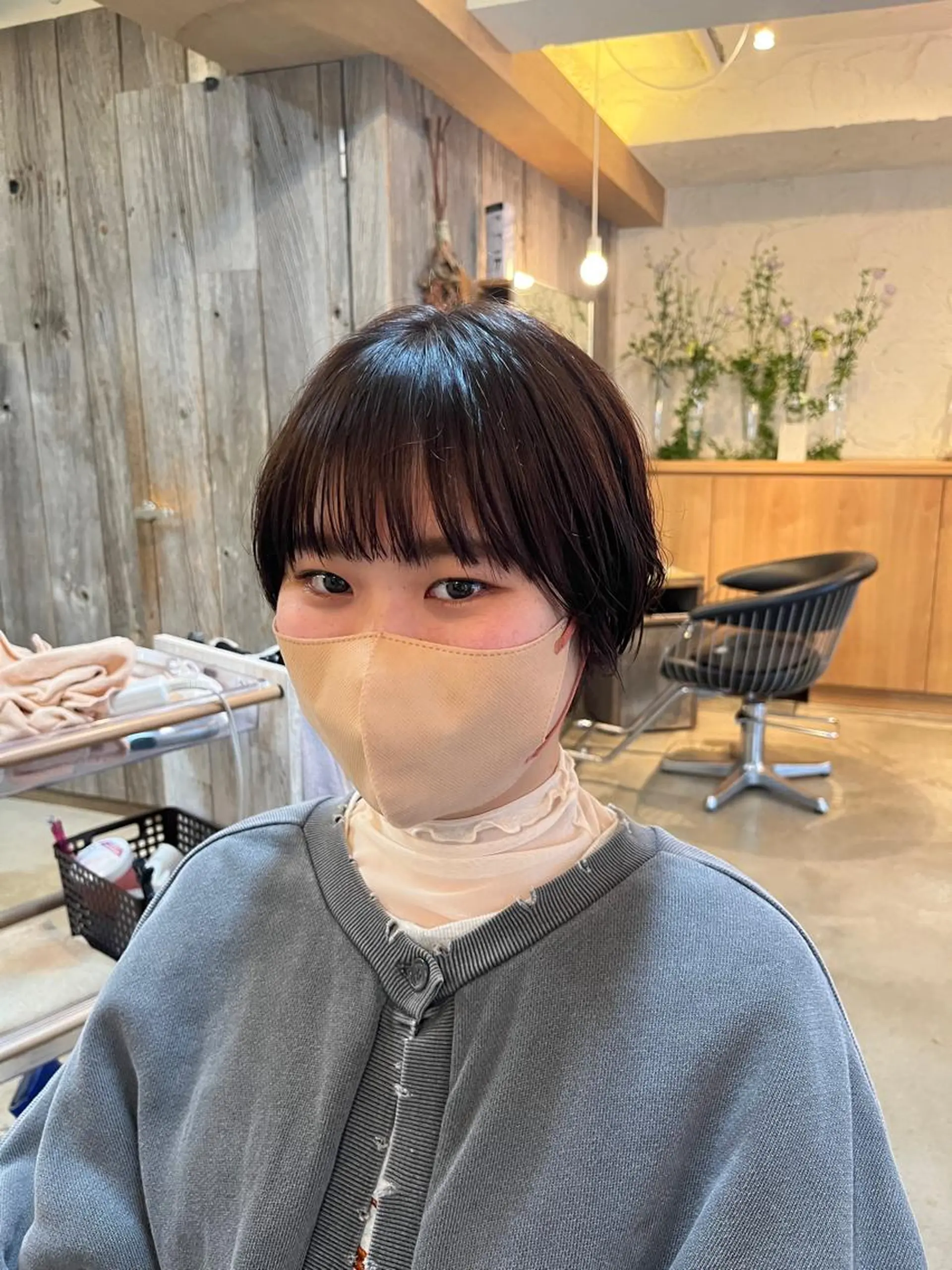 ショート カラー 三品 早妃のヘアスタイル