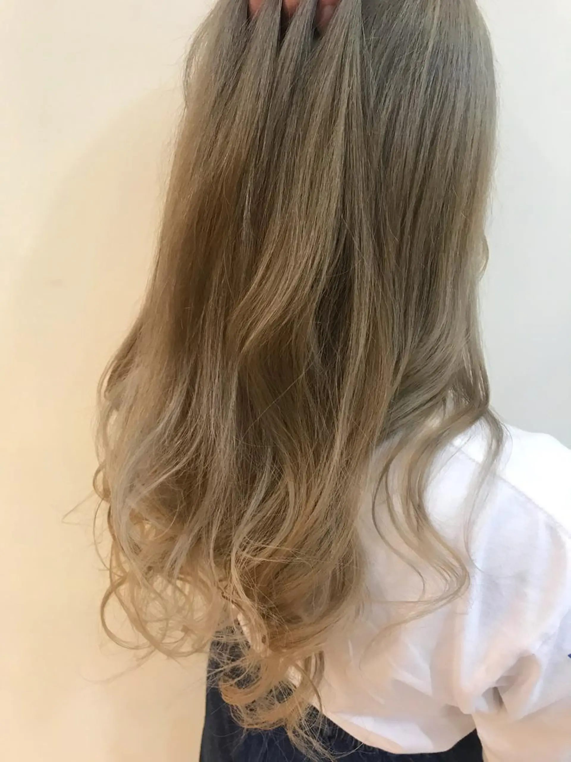 カラー ブリーチ Konatsu /似合わせスタイルのヘアスタイル