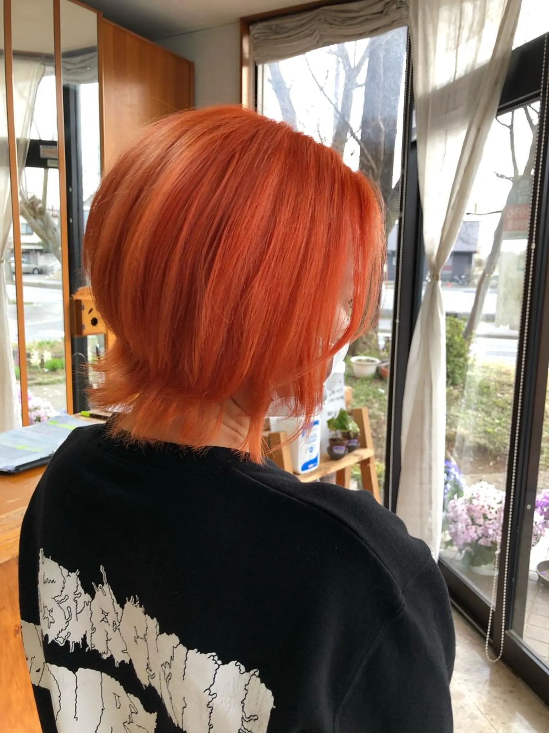 ショート ショートヘア ウルフカット サロントモ所属・小松崎 咲楽のヘアスタイル