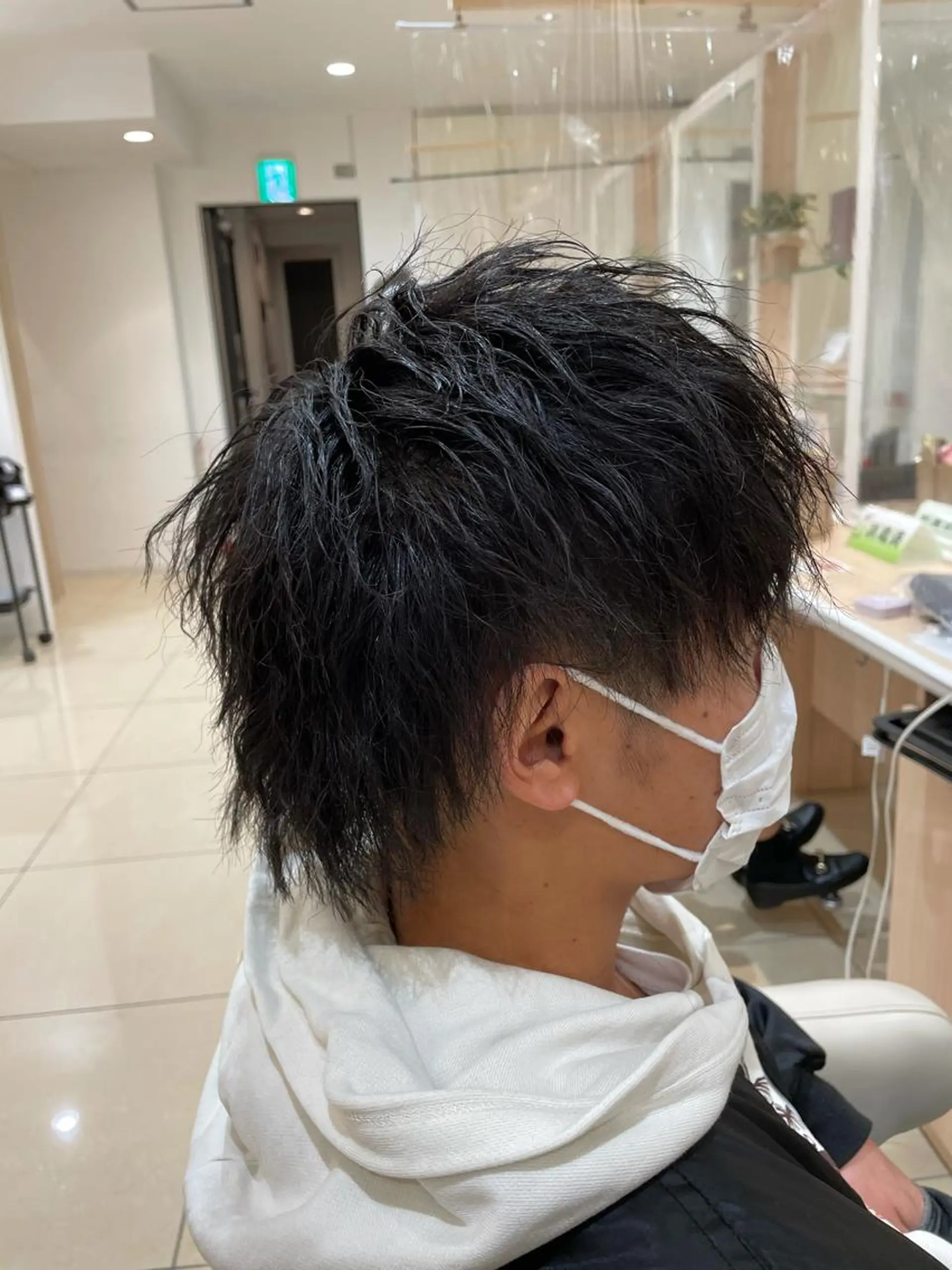 ショート パーマ メンズ メンズウルフカット ウルフカット カット パーマ トリートメント ヘアセット IwAsh中山所属・✂︎中山ブリーチ・ パーマ✂︎露木智也のヘアスタイル