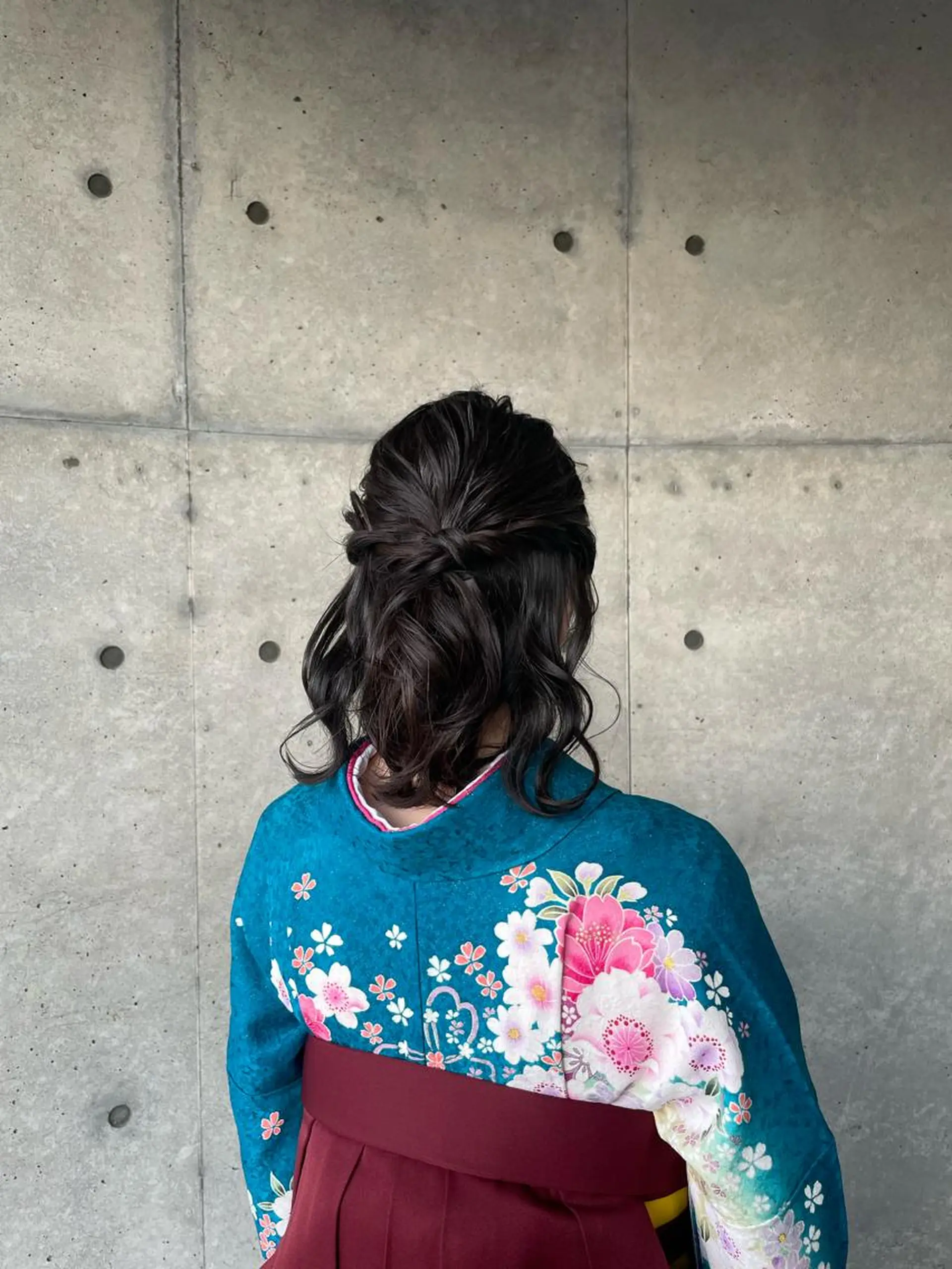 ヘアアレンジ ハーフアップ 卒業式のヘアスタイル am eyelash salon所属・am eyelash ❁︎ kasumiのマツエク・マツパデザイン