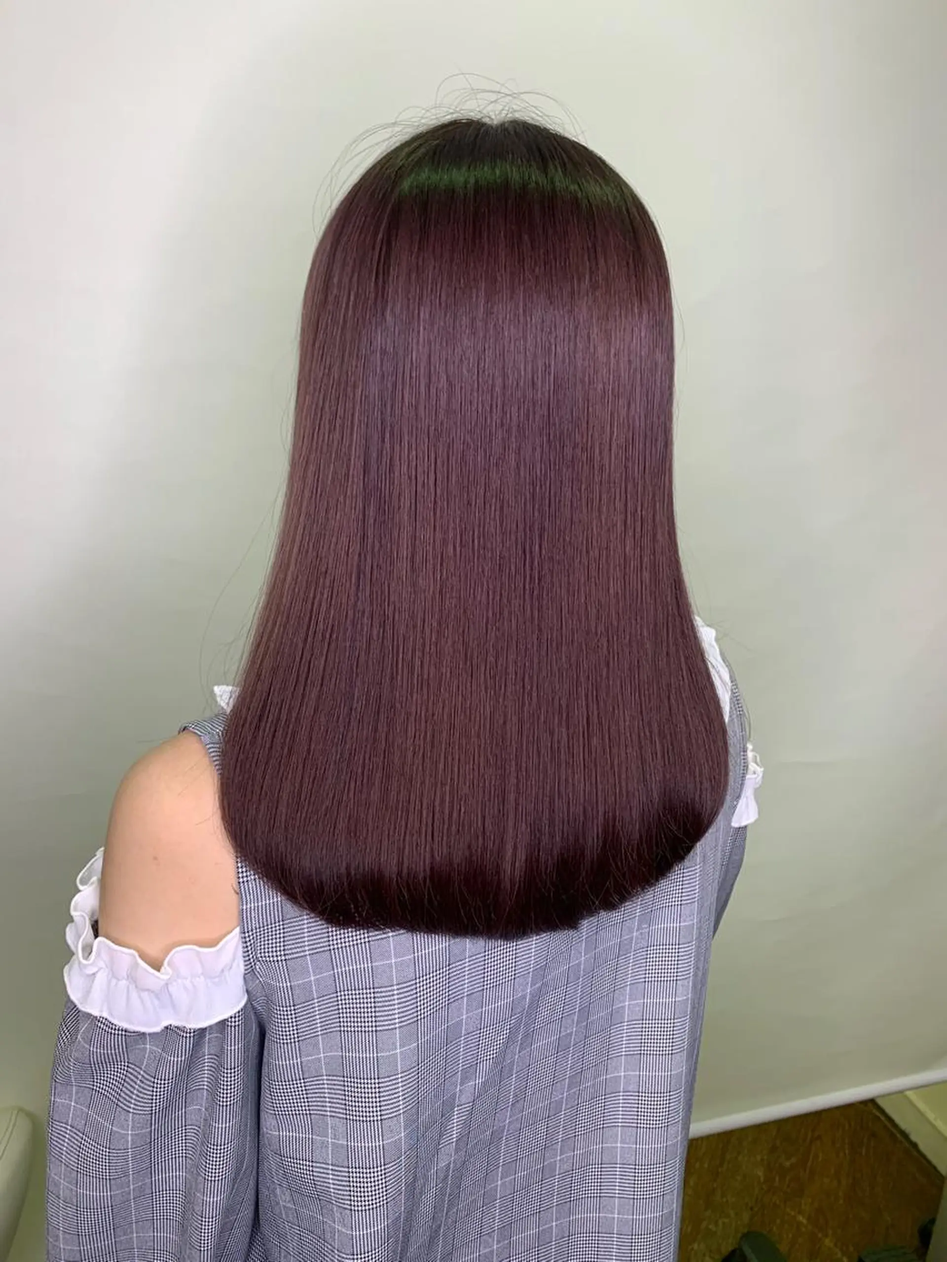 セミロング カラー ヘアカラー トリートメント 今村 愛美のヘアスタイル