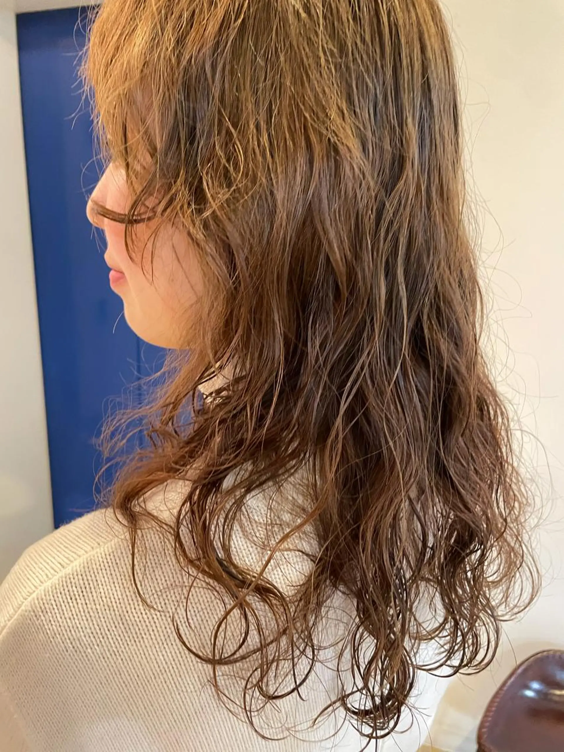 セミロング パーマ レイヤー／似合わせ TAKUYAのヘアスタイル