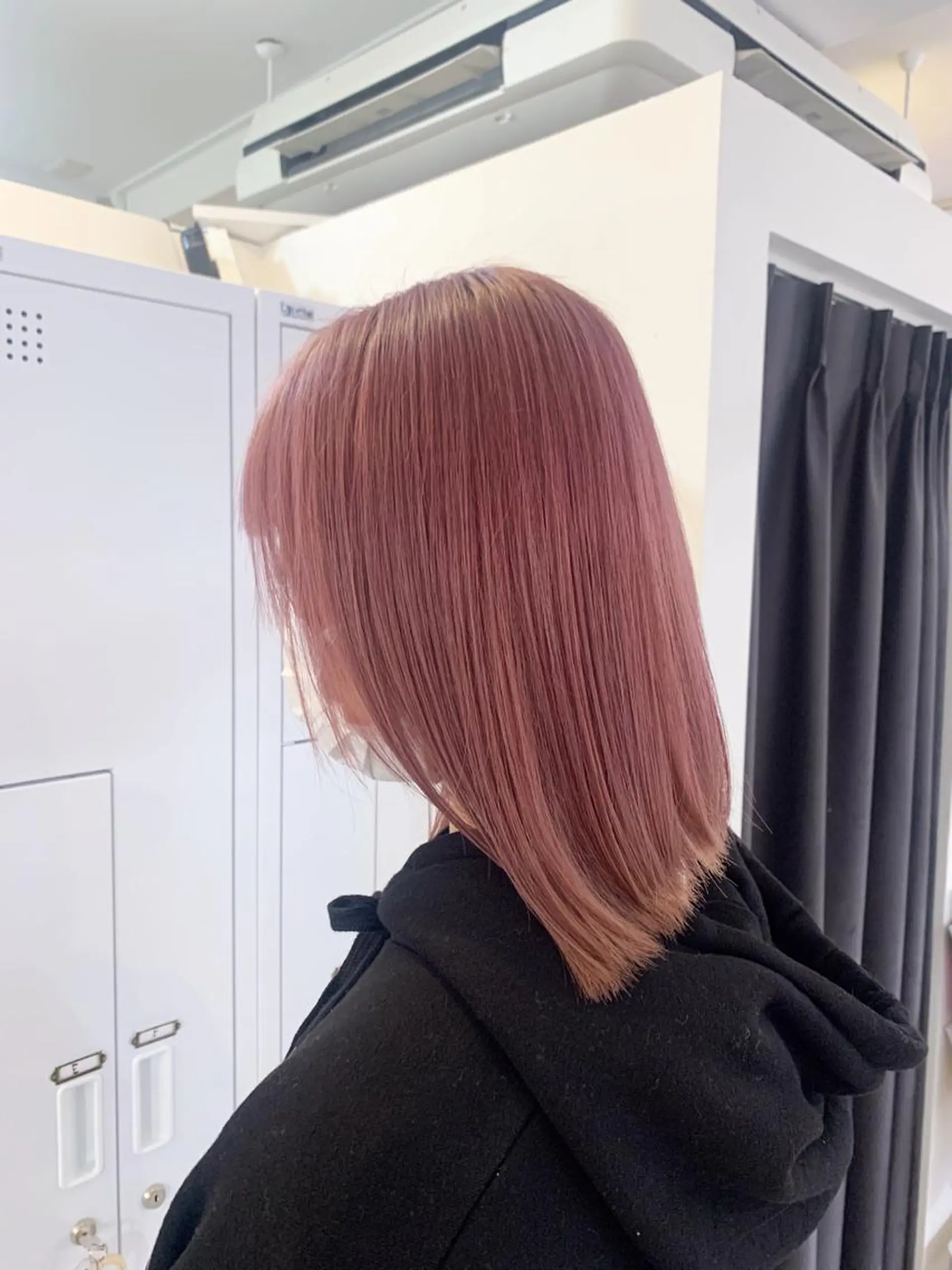 ショート パープルカラー レイヤー×縮毛矯正 深見 拓のヘアスタイル
