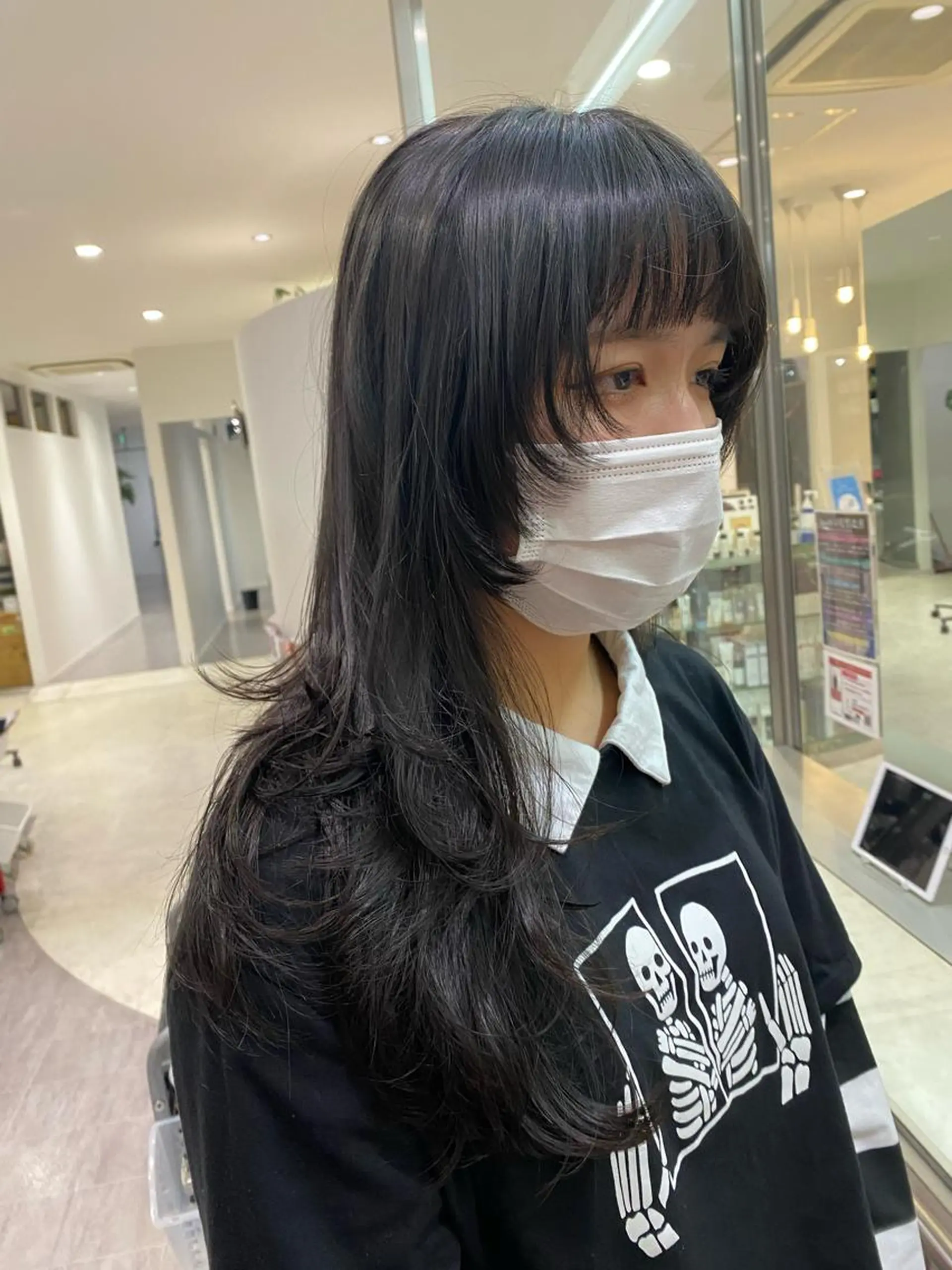 ロング レイヤーカット ウルフカット ウルフレイヤー カット salowin所属・ハイトーンカラー 馬場みなみのヘアスタイル