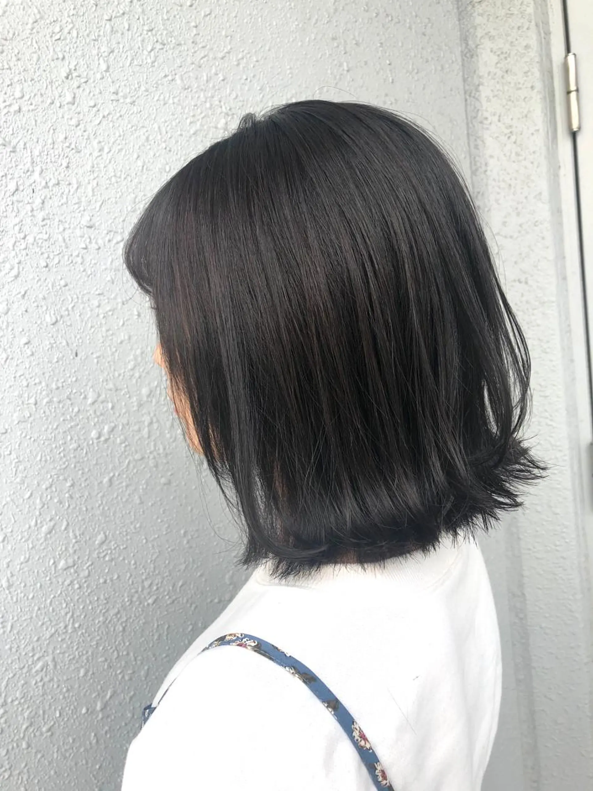 ミディアム カラー 切りっぱなしボブ ブルーカラー ブルージュ ボブ 後藤紗英/髪質改善 /オリーブベージュのヘアスタイル