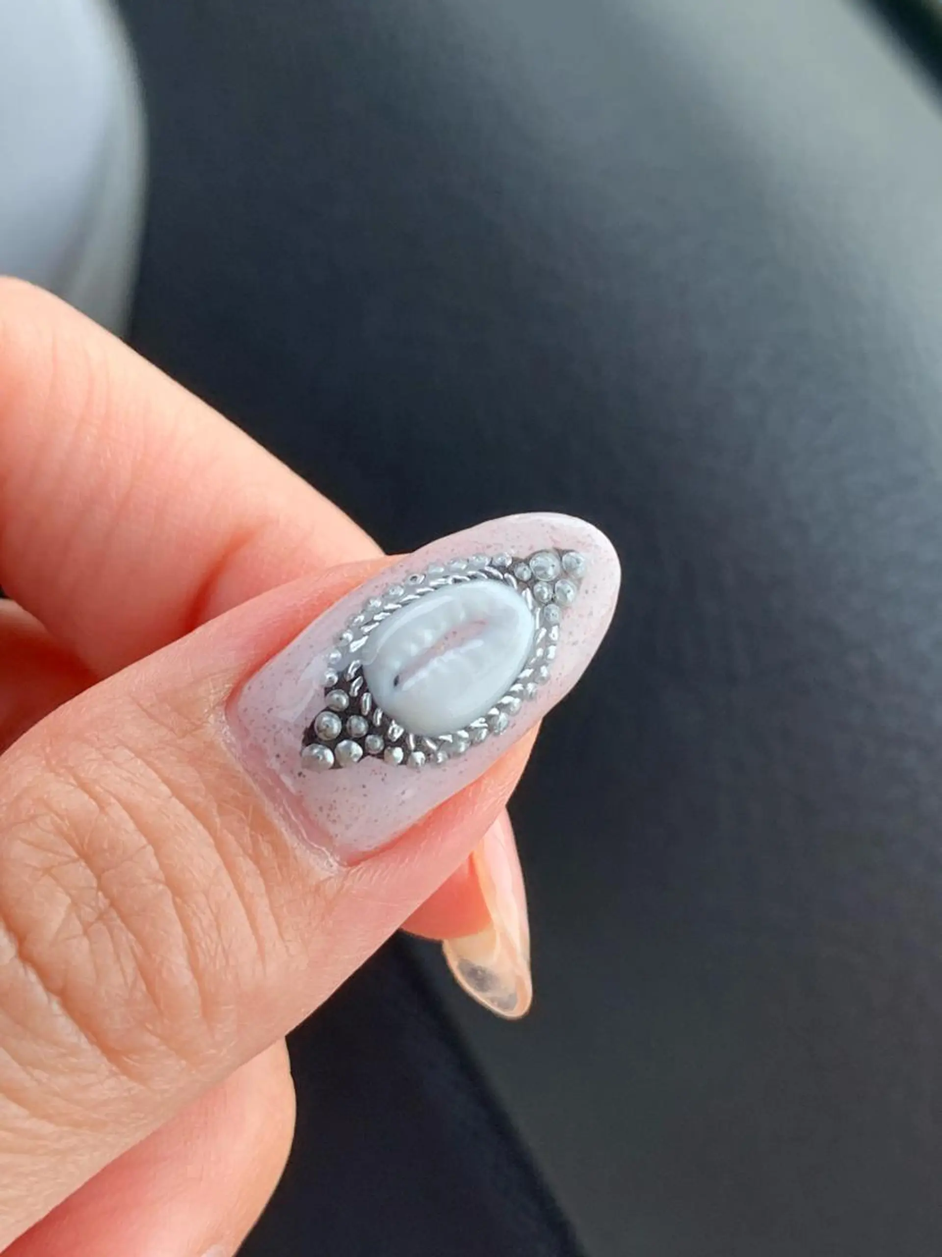 ネイル 大崎 奈々のネイルデザイン