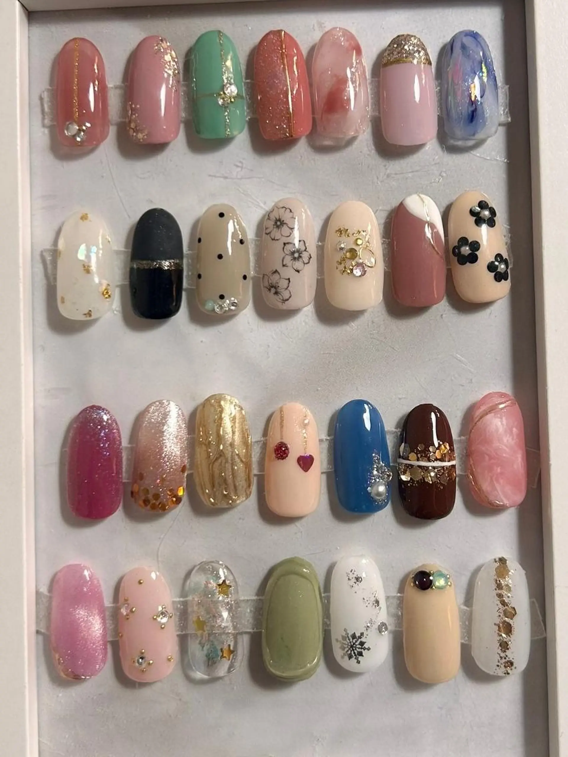 ネイル Ellie Nail Serinaのネイルデザイン