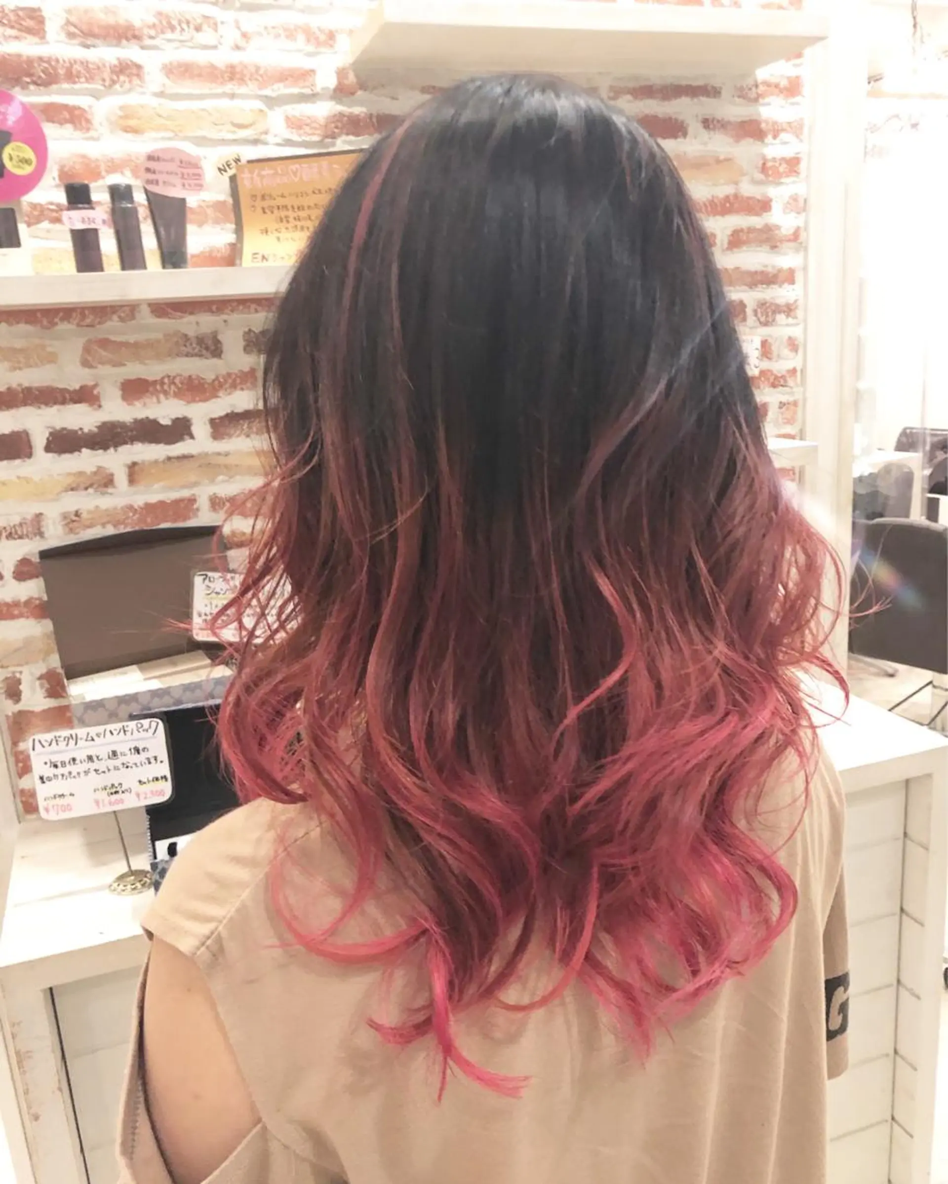 セミロング カラー ブリーチ グラデーションカラー トリートメント Crén by marie 真嘉比店所属・東恩納 誠のヘアスタイル
