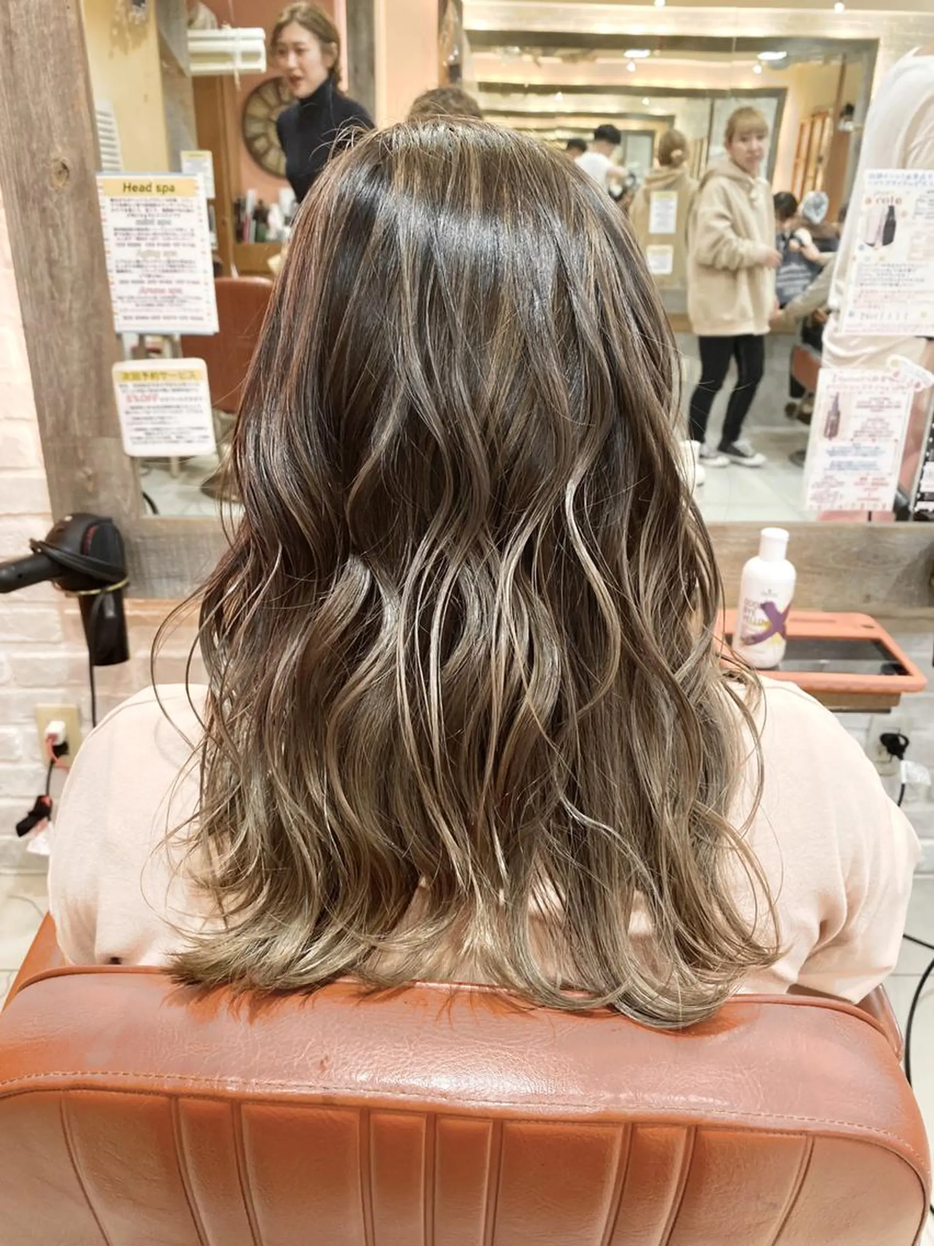 ミディアム カラー ヘアアレンジ ミディアムパーマ ブリーチ 透明感カラー ハイライトカラー ボブ 増子 幹樹のヘアスタイル