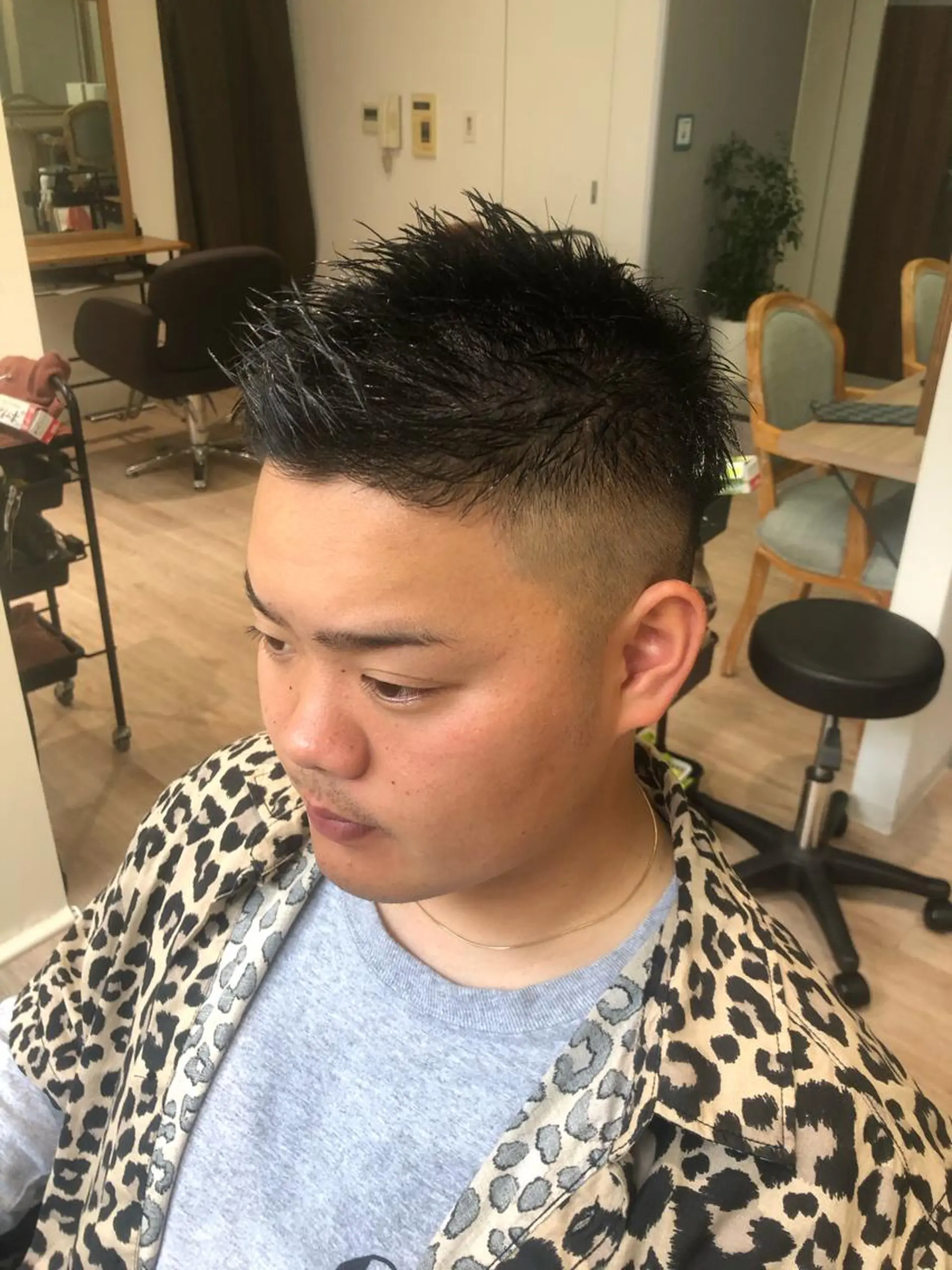 ショート カラー パーマ メンズ kiitos所属・関西センターパート メンズモデル募集のヘアスタイル