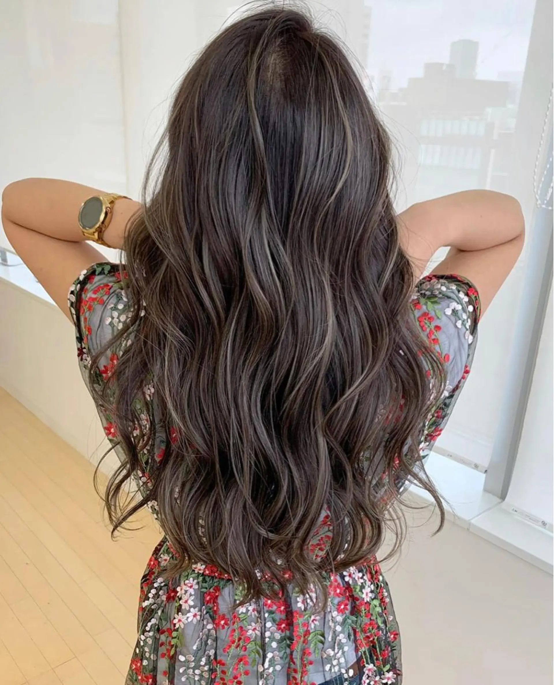 ロング カラー 三宅 昌太のヘアスタイル