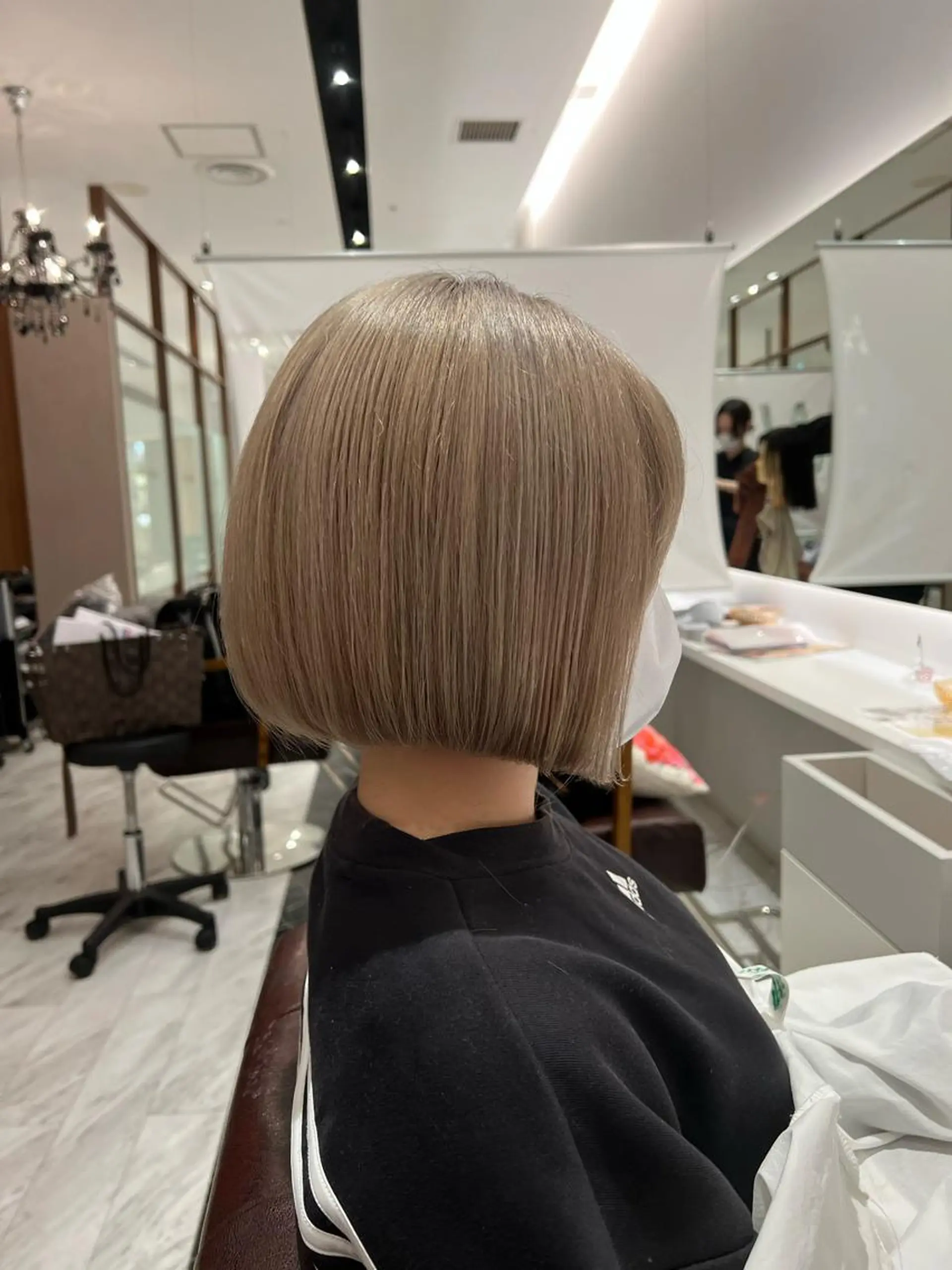 ショート ボブ 浦﨑 笑美里のヘアスタイル