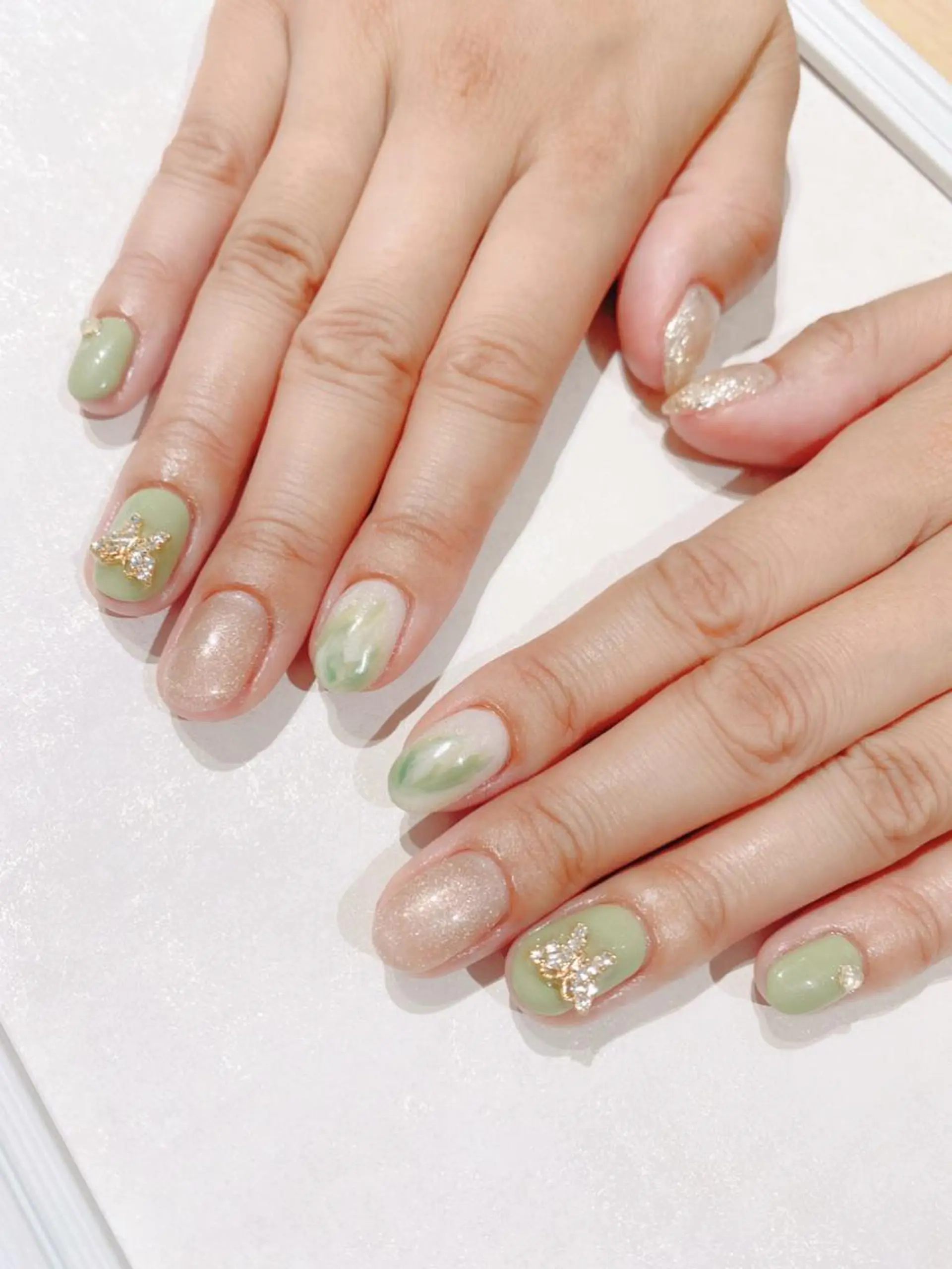 ショート ハンドネイル Nail R💫 naoのネイルデザイン