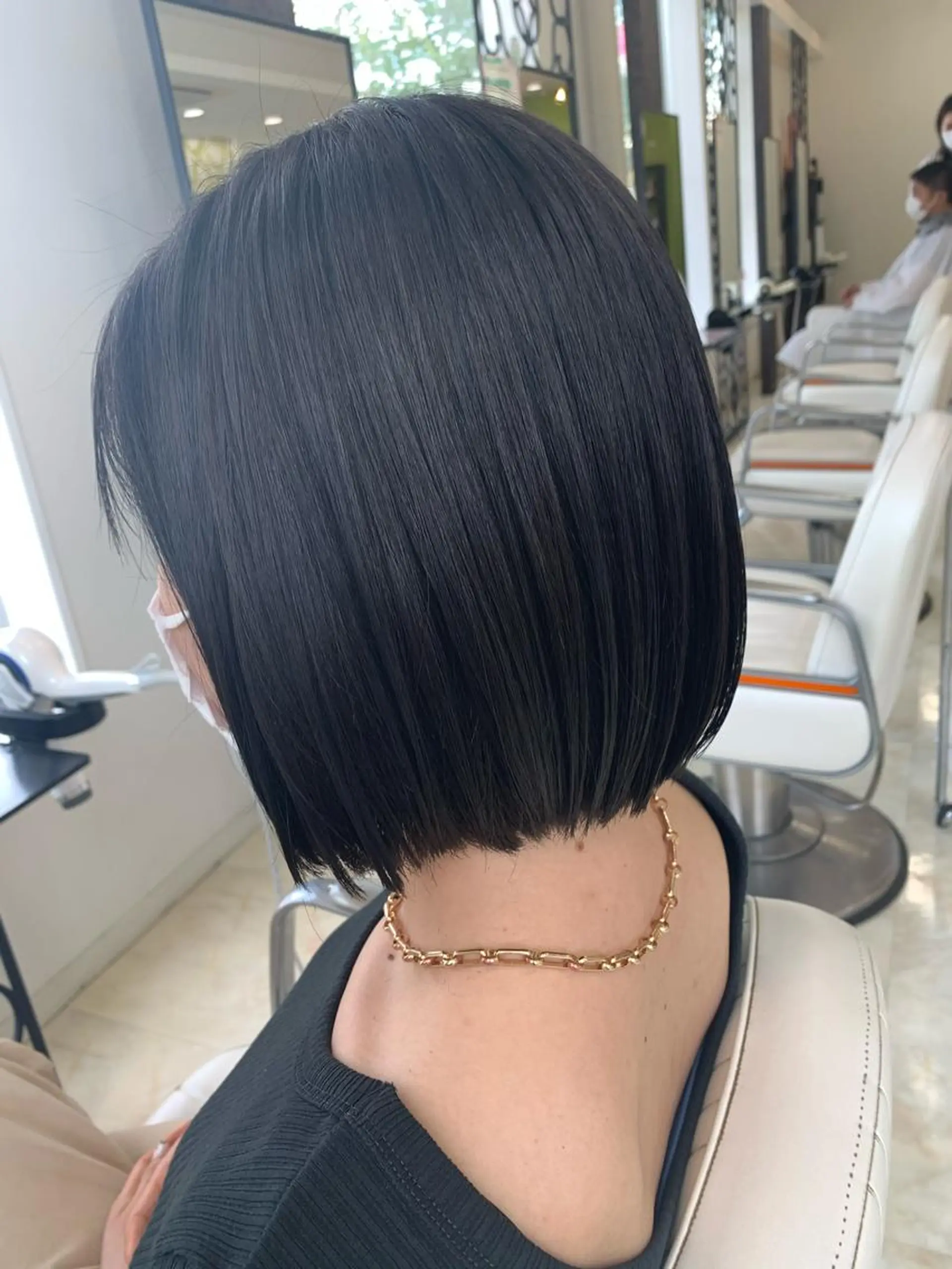 ショート カラー 切りっぱなしボブ 黒髪 ブルーカラー ブルーブラック ボブ Rapt.HAIR所属・Rapt.HAIR 中村 知里のヘアスタイル