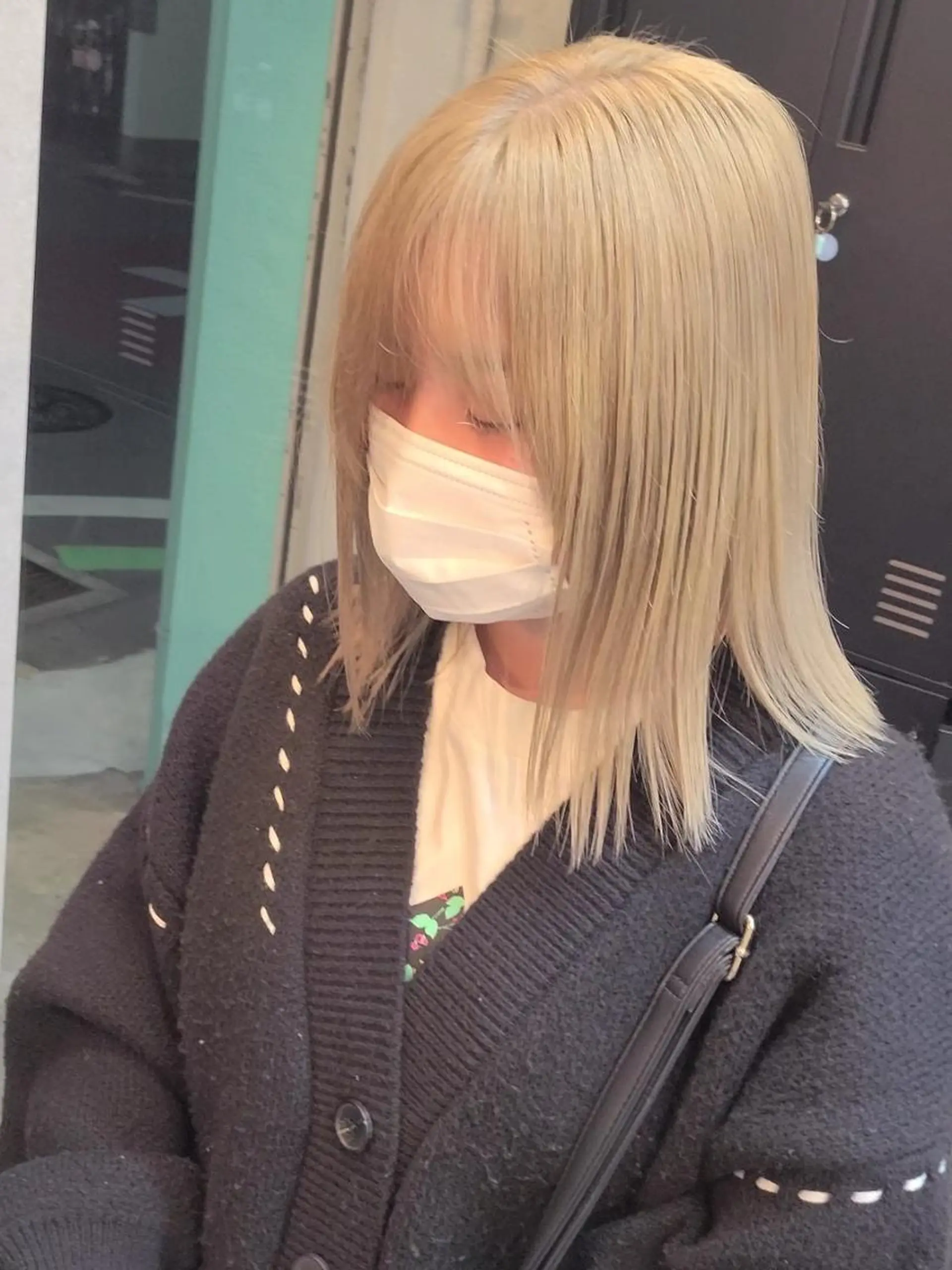 セミロング カラー ブリーチ ケアブリーチ ダブルカラー ハイトーンカラー インナーカラー カット ヘアカラー トリートメント ❣️ハイトーン❣️ BLUE&Co.のヘアスタイル