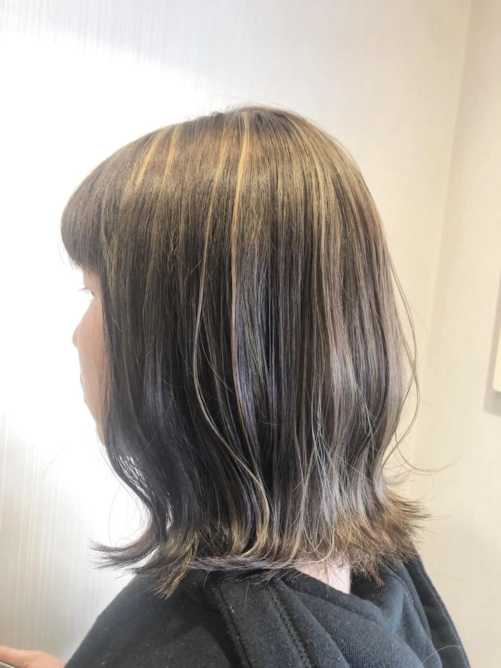 ショート カラー グレージュ シアーグレージュ ヘアカラー 新井 友菜のヘアスタイル