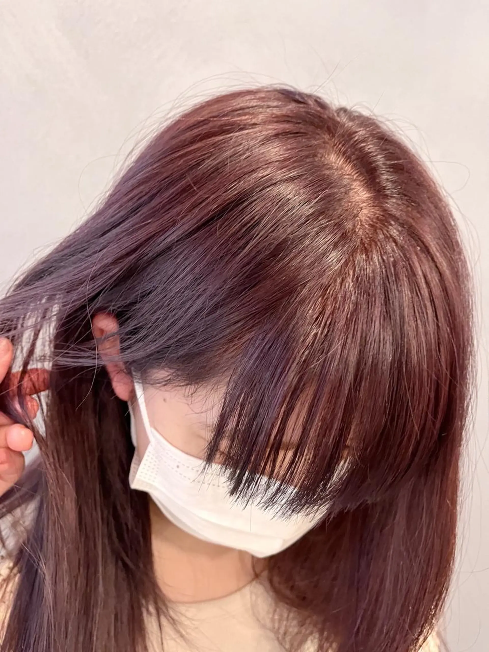 ミディアム KOCHAB 中村穂風のヘアスタイル