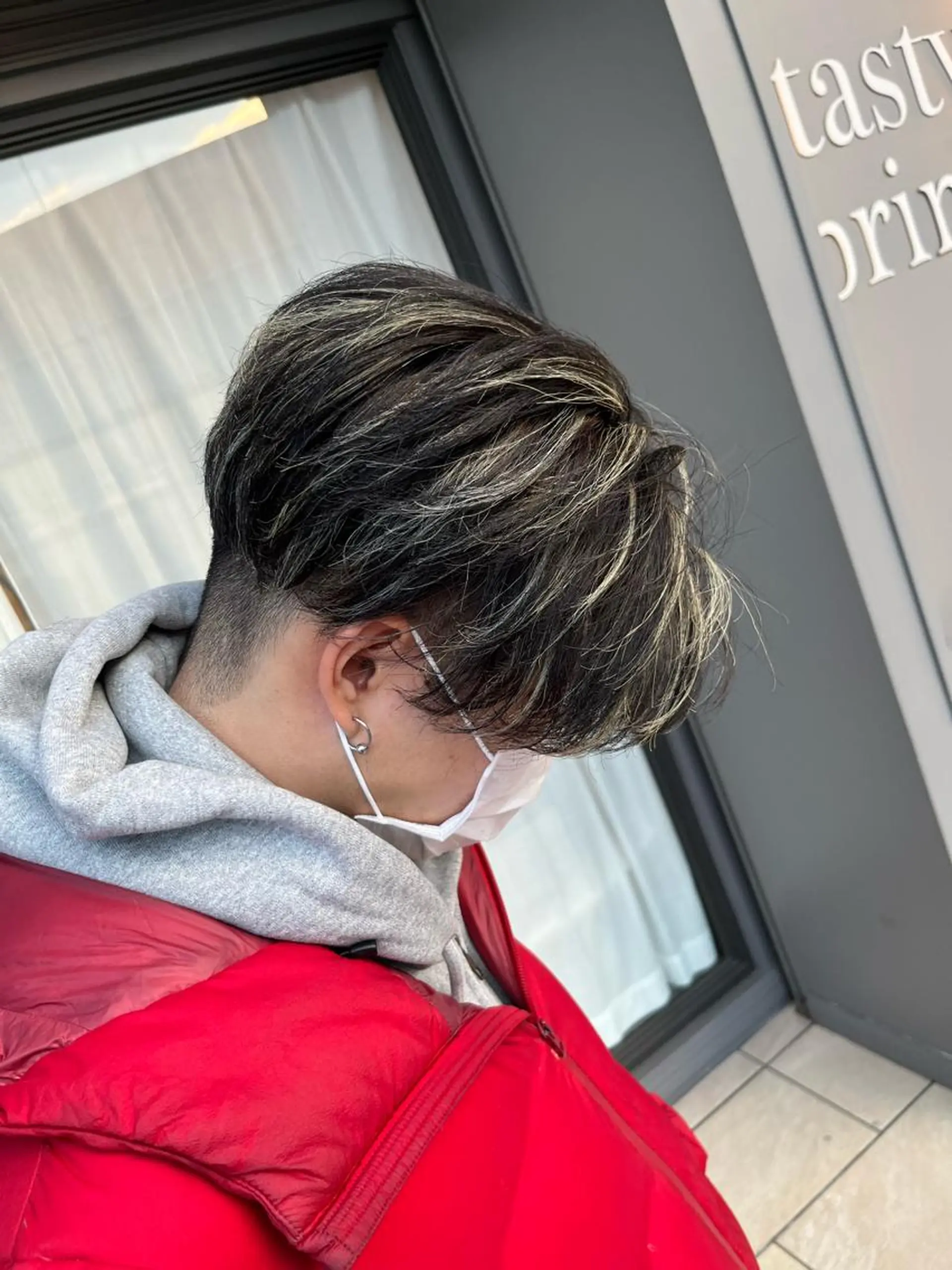 カラー メンズ メンズハイライト ハイライトカラー カット ヘアカラー tasty private garden所属・🇨🇦海外美容師 FUMA🇨🇦のヘアスタイル