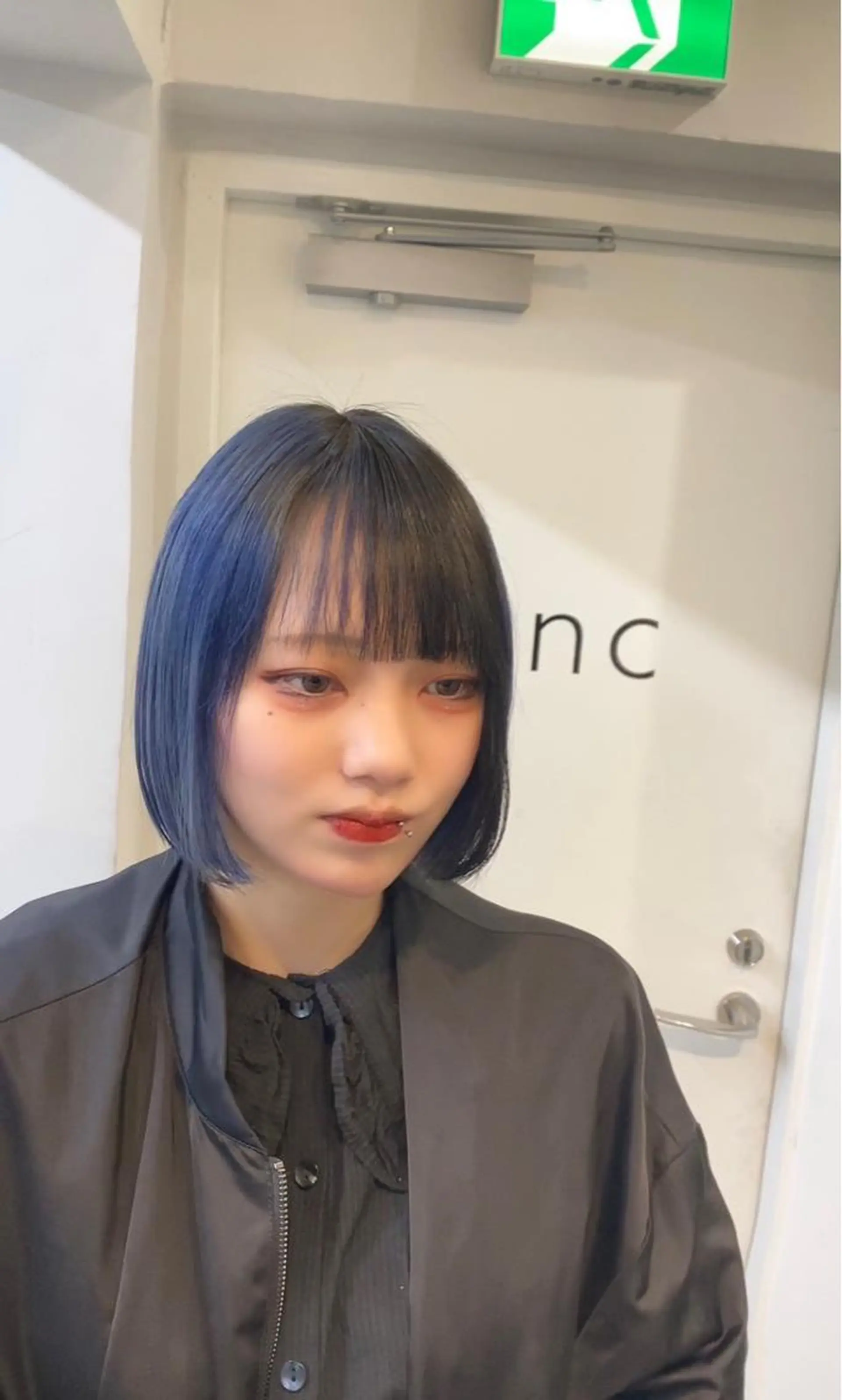 ショート カラー ブリーチ デザインカラー ハイトーンカラー 似合わせカット ウルフカット sunc所属・レイヤーカット ワンホンヘアそうたのヘアスタイル