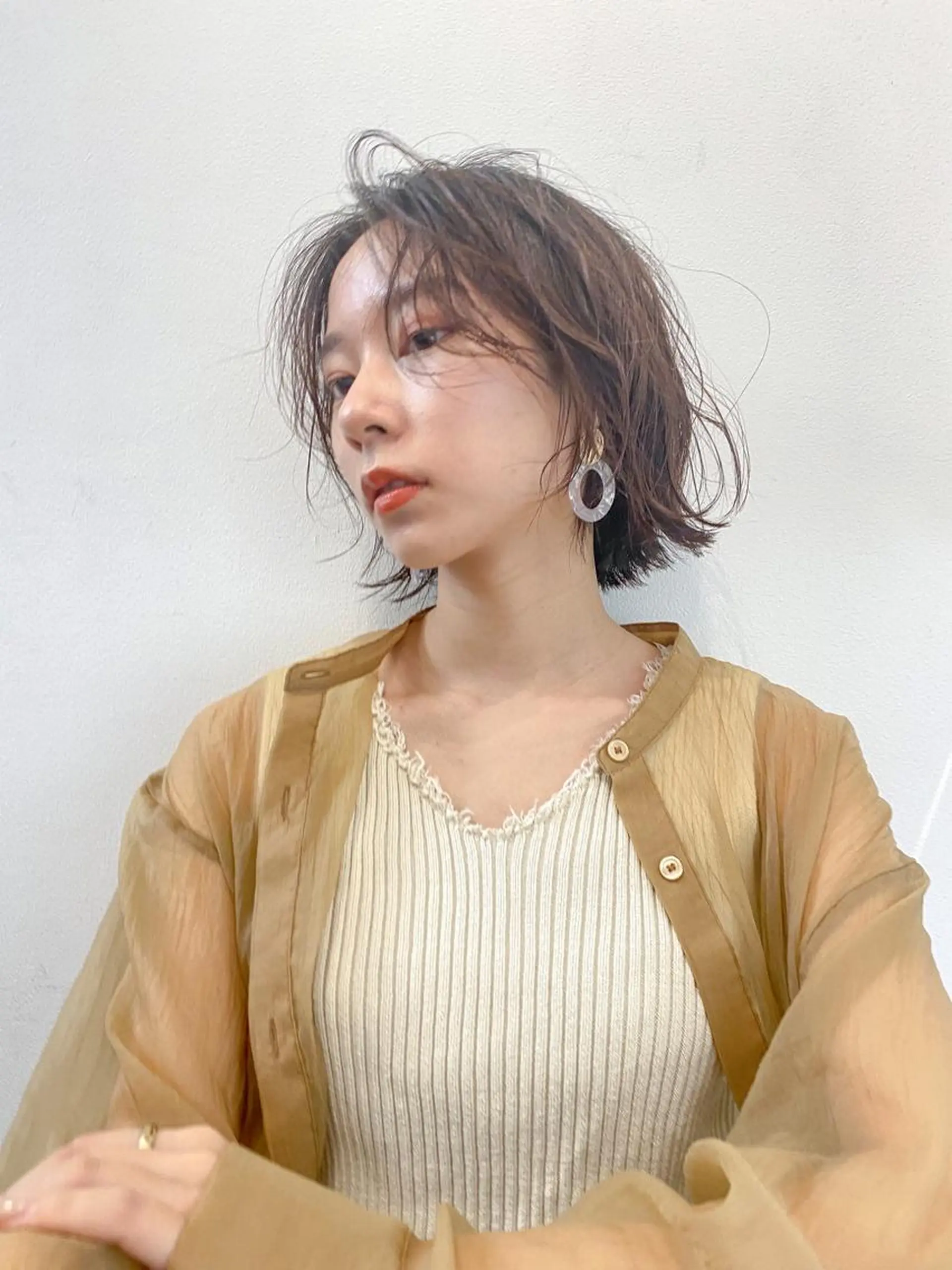 ミディアム カラー THE DAY所属・AKI HASHIMOTOのヘアスタイル