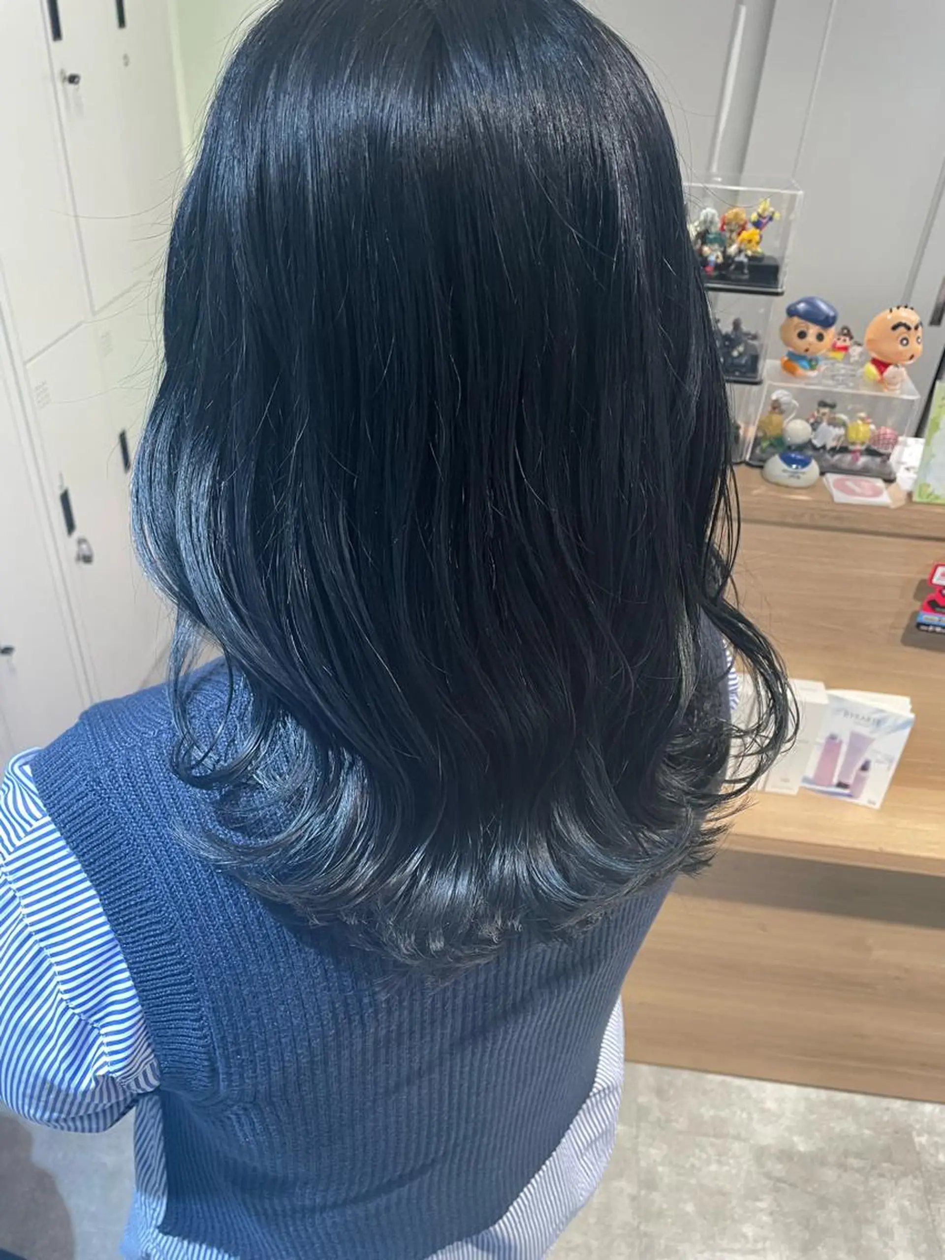 セミロング カラー 黒髪 ブルーカラー ブルーブラック 髪質改善特化型美容師 🫧岡本璃来🫧のヘアスタイル