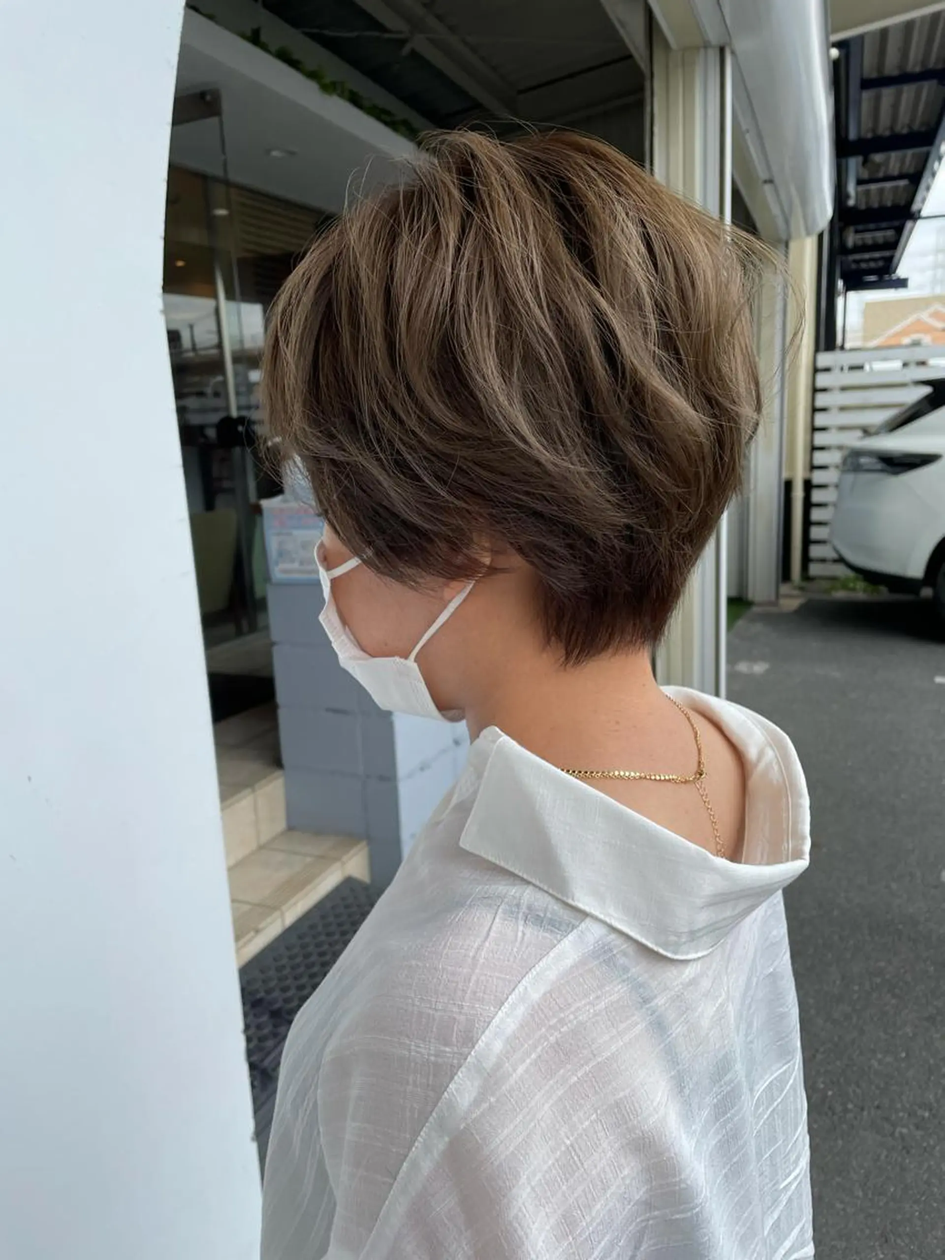 ショート カラー ブリーチ グレージュ 美容室 Jフィドルファドル所属・わきた かずなのヘアスタイル