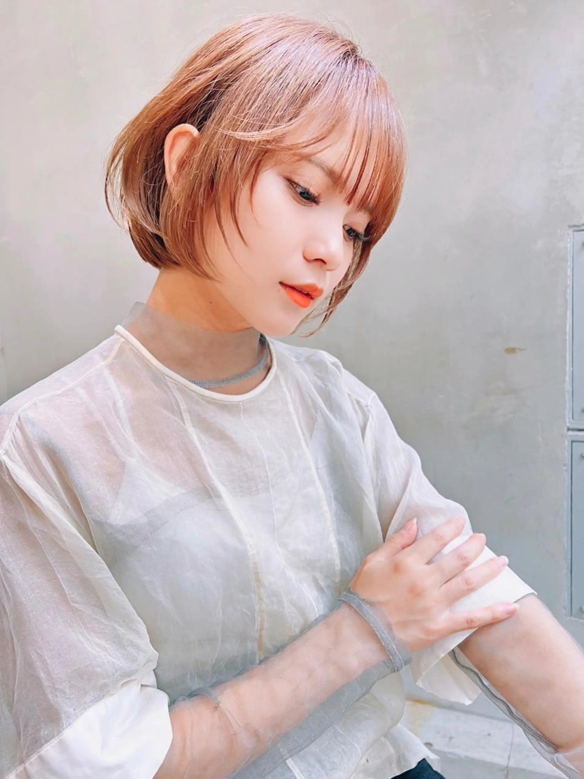 ショート カラー ヘアアレンジ ベージュカラー ピンクカラー ピンクベージュ ショートヘア ヘアカラー トリートメント 山崎 澪のヘアスタイル