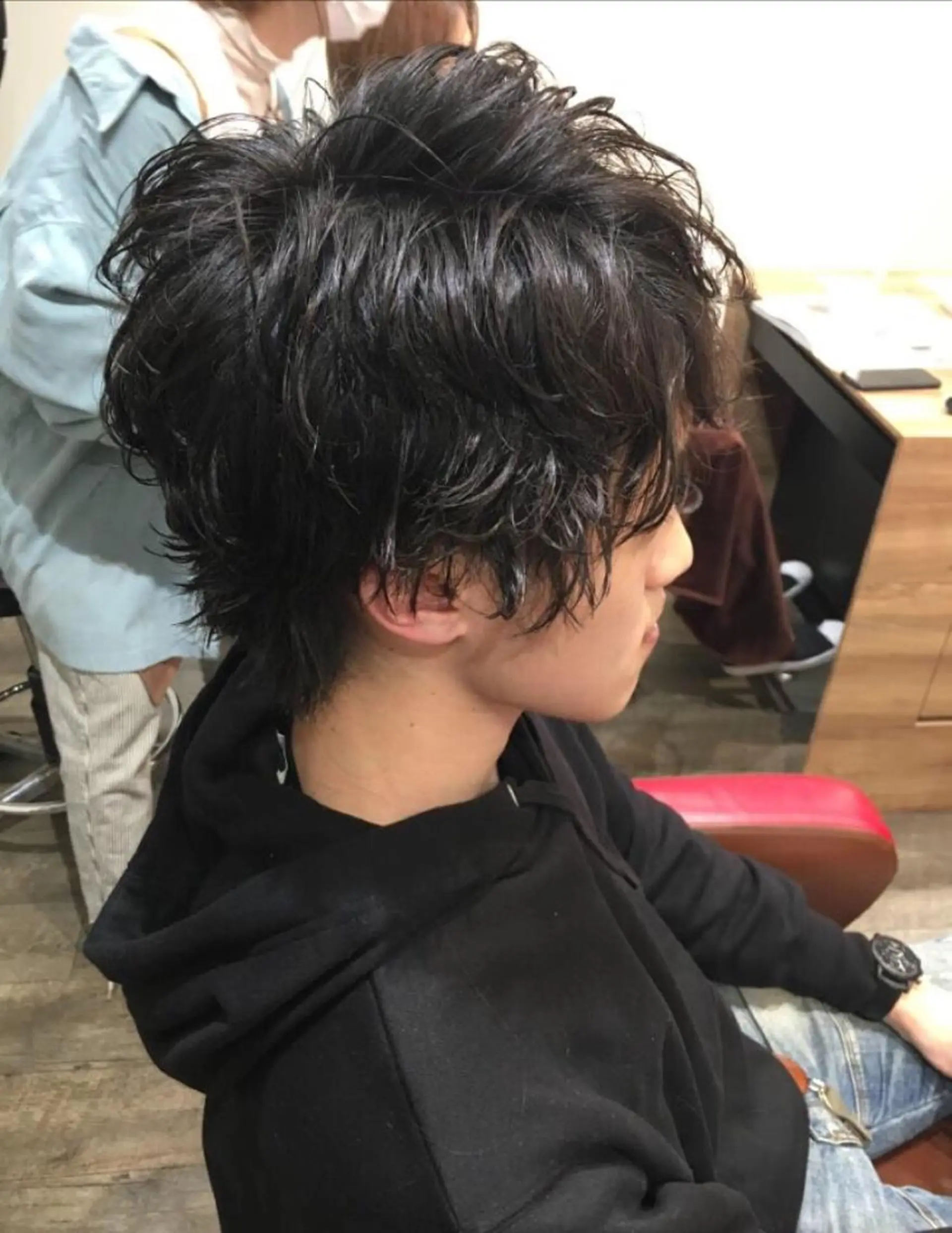 ミディアム パーマ メンズ ミディアムパーマ メンズパーマ 12月限定クーポン 💕大量更新ブリーチのヘアスタイル