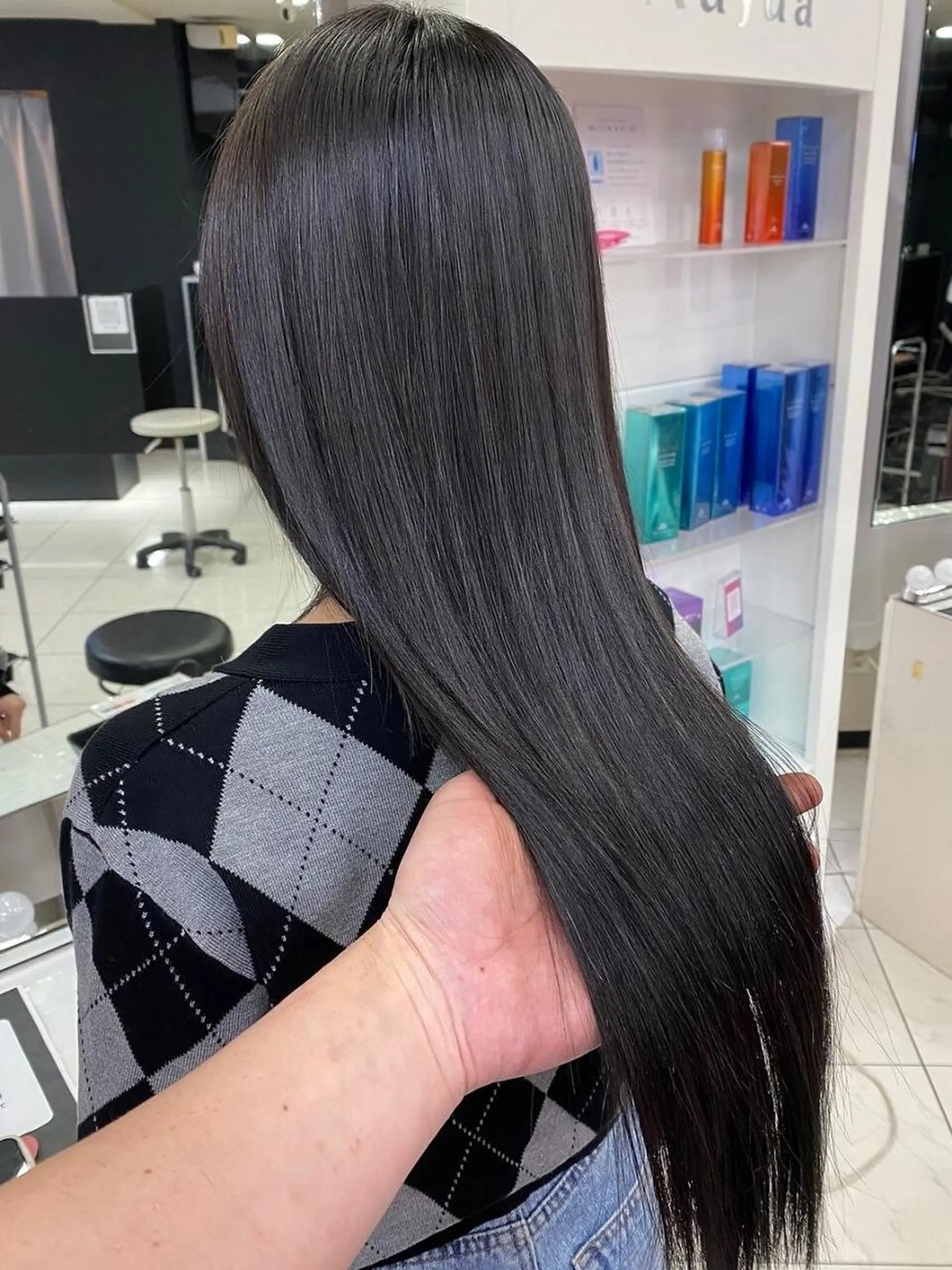 カラー ロング シールエクステ バレイヤージュ ベージュカラー ブリーチ ケアブリーチ M. KURUMIのヘアスタイル