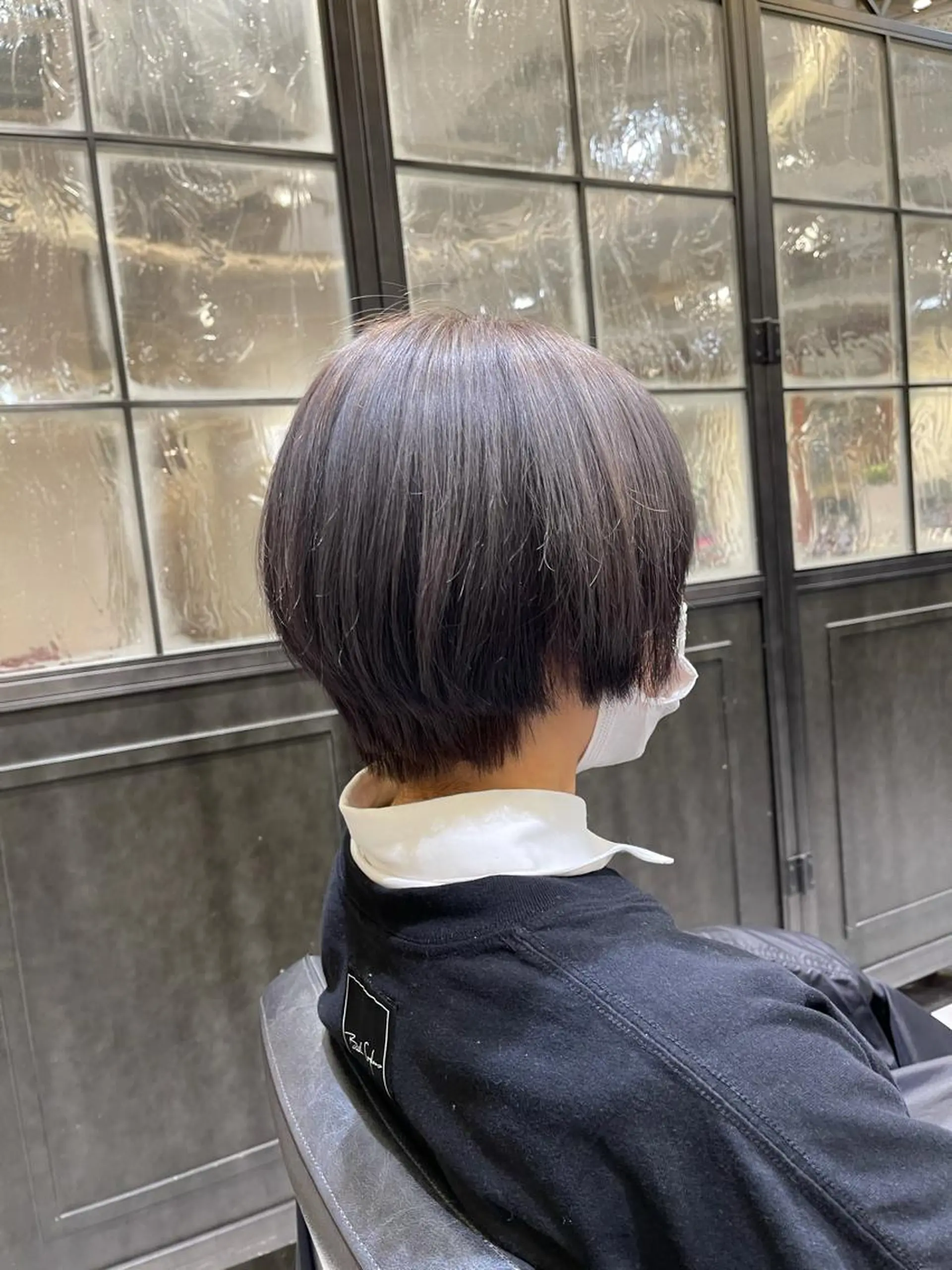 ショート カラー 🌈モテるベージュ カラー💕成島 宙のヘアスタイル