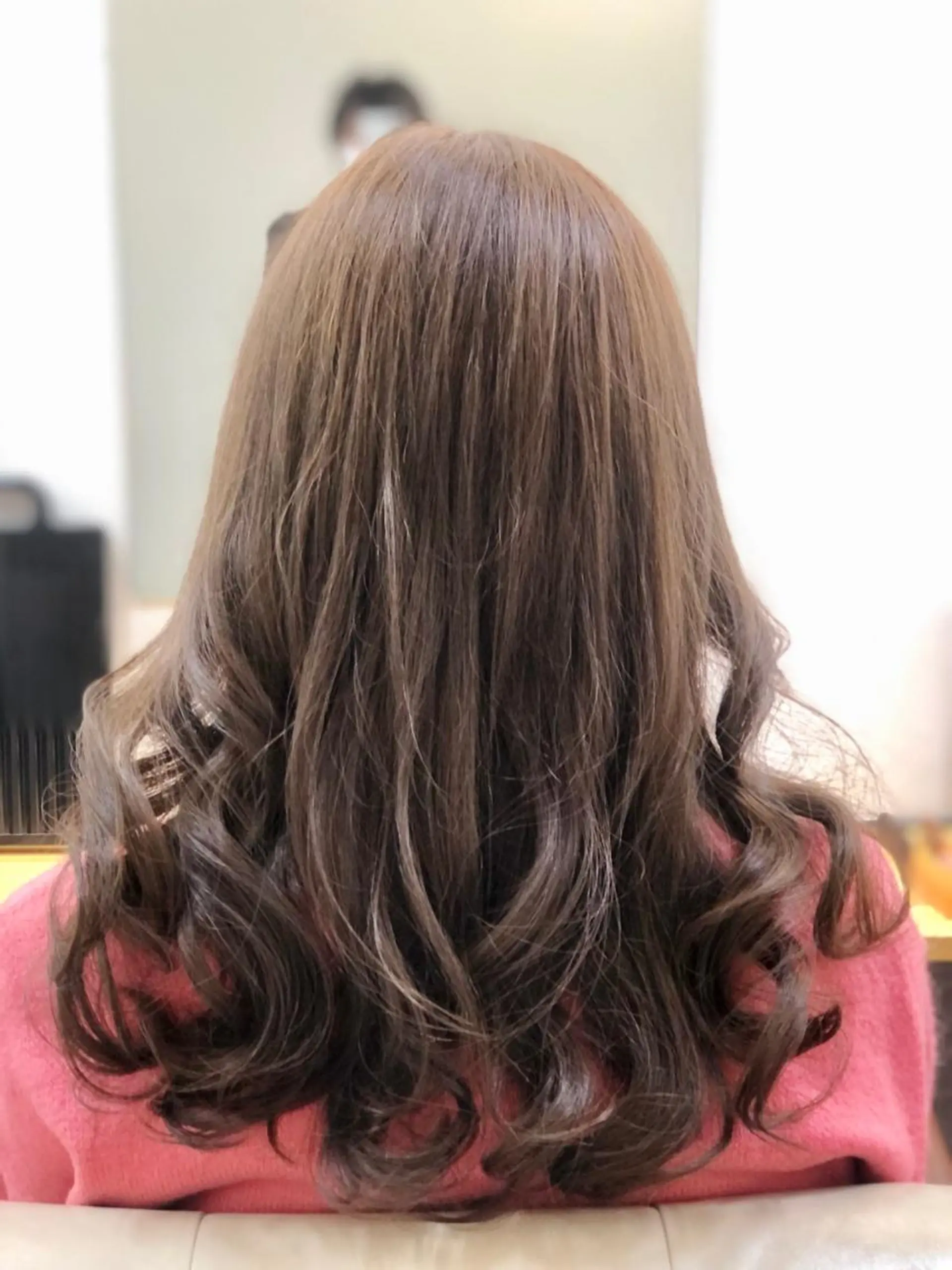 ロング カット ヘアカラー トリートメント H by Real meのヘアスタイル