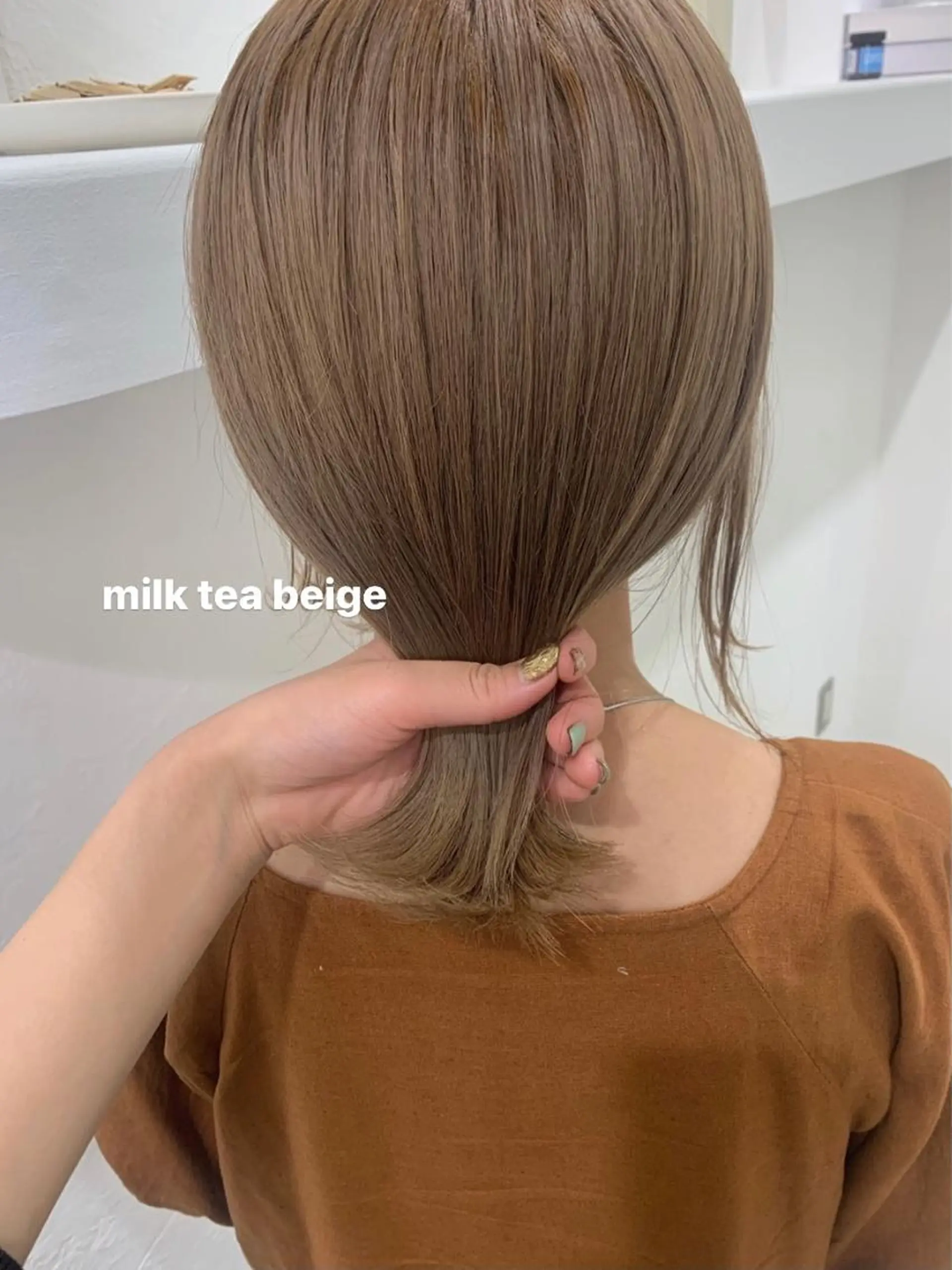 セミロング カラー ヘアカラー 顔周りレイヤー 🎀マリノのヘアスタイル