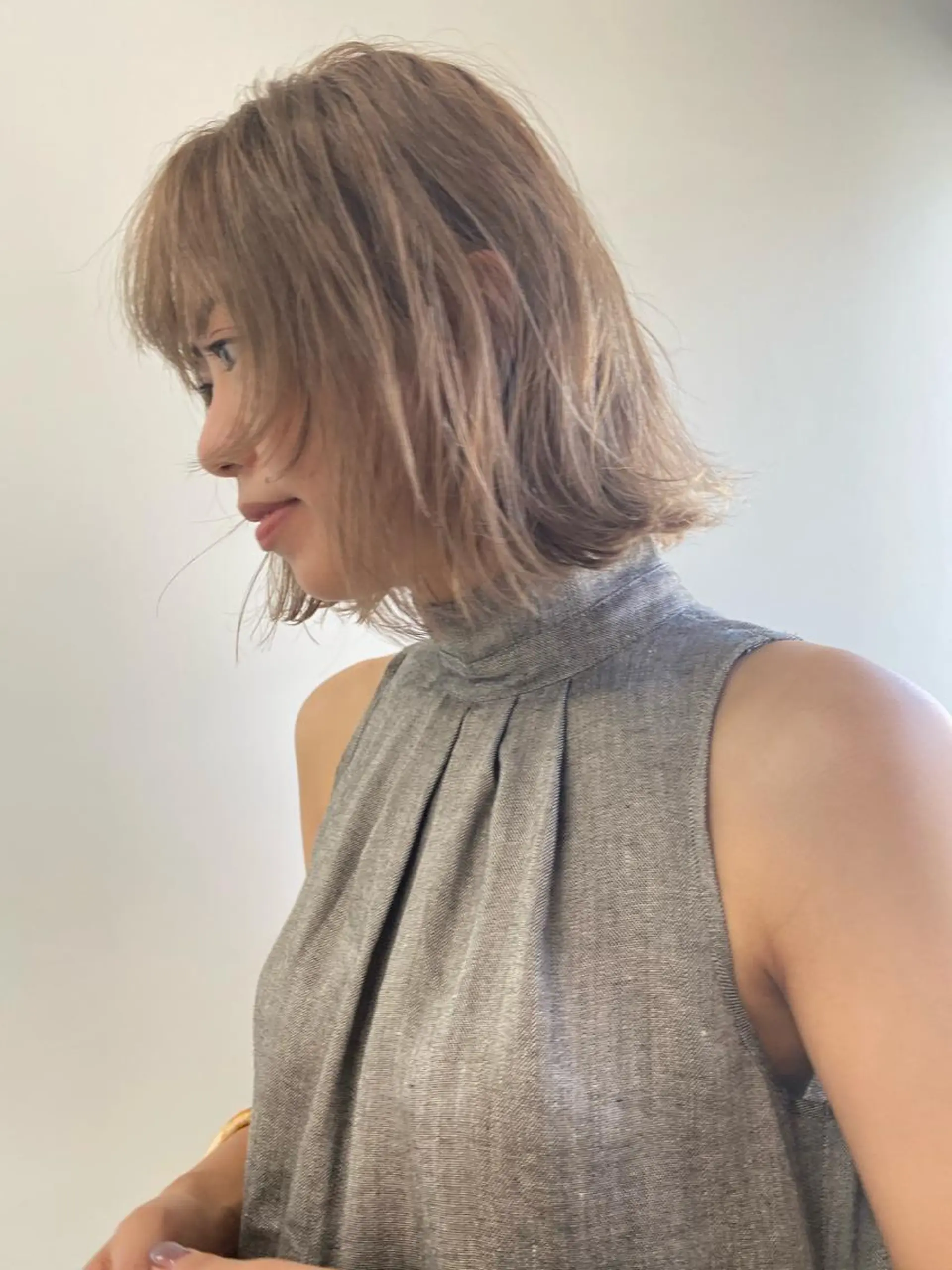 ショート カラー ベージュカラー ブリーチ ブロンド ブロンドベージュ ヘアカラー トリートメント ヘアセット stand所属・ニュアンスヘア🌔 nanakoのヘアスタイル