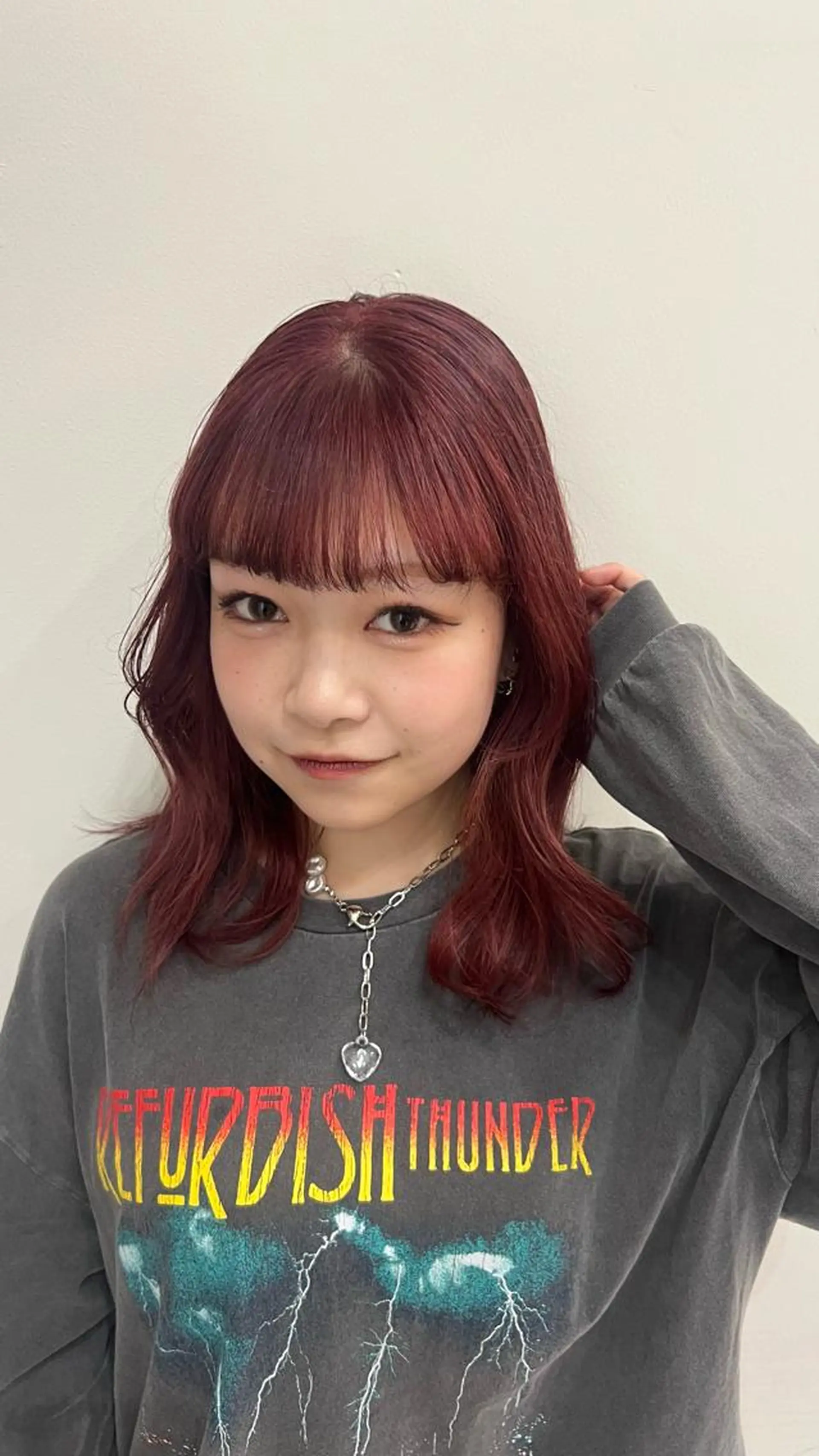 ミディアム カラー ブリーチ ボルドーカラー ダブルカラー ハイライトカラー インナーカラー salowin神戸三宮suite所属・工藤 貫多のヘアスタイル