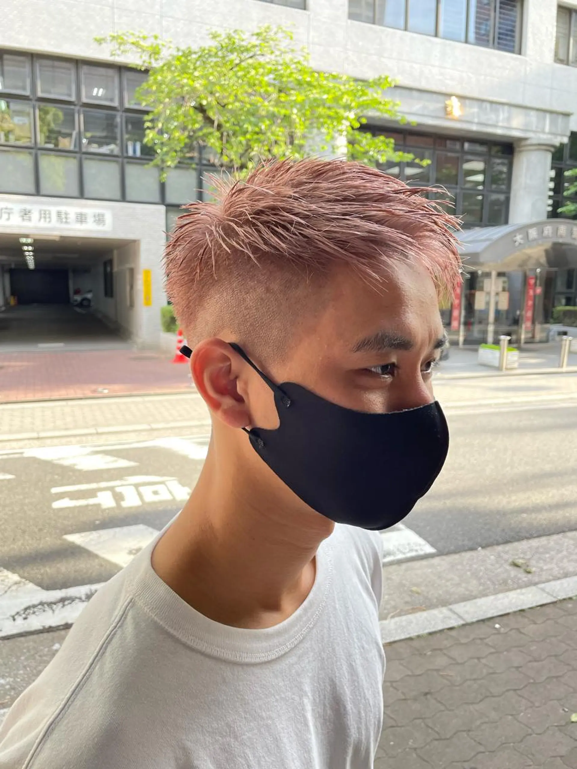 ショート カラー メンズ オレンジ ピンクカラー カット ヘアカラー トリートメント 安田 蓮のヘアスタイル