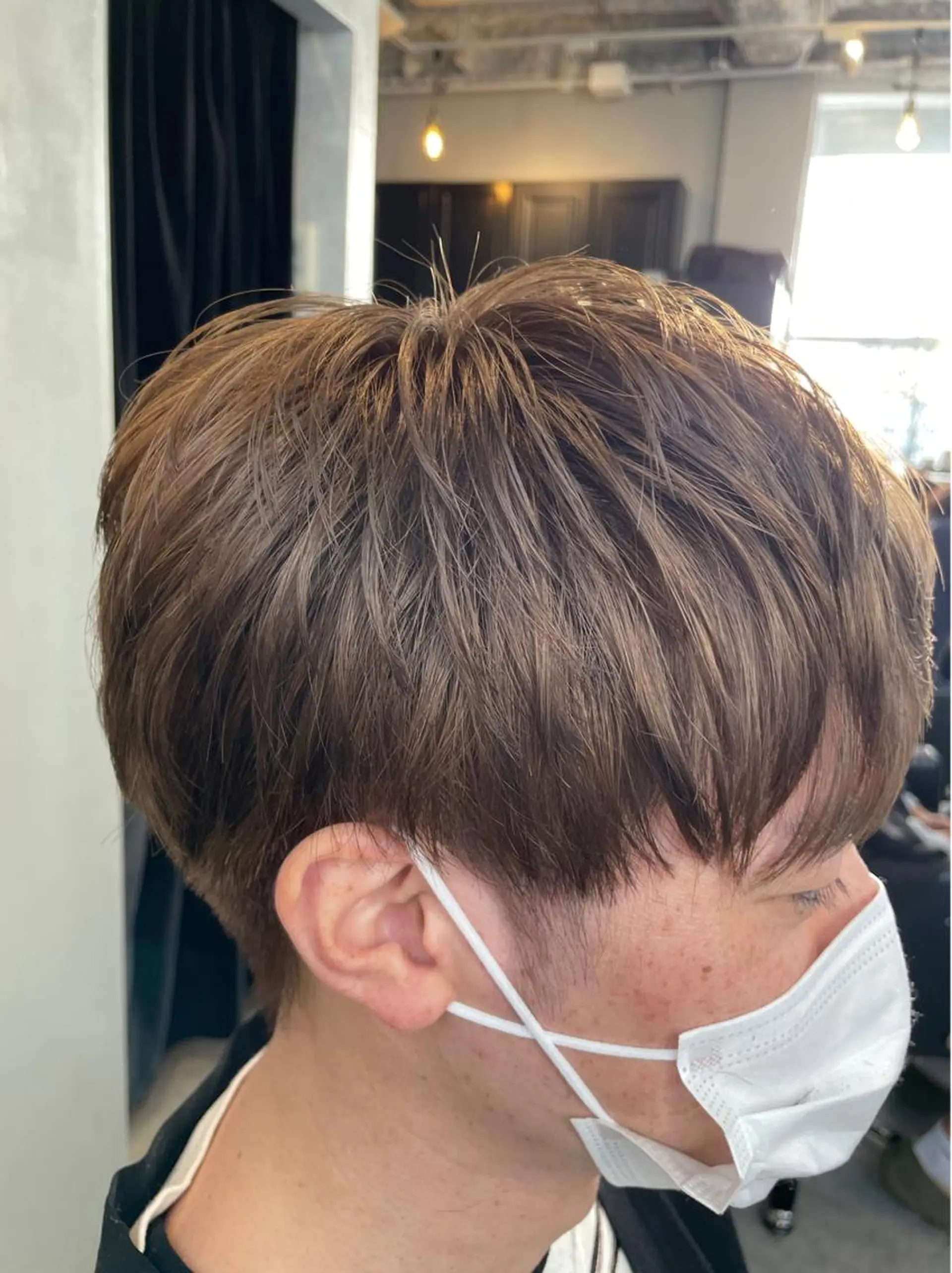カラー メンズ メンズブリーチ アッシュ ベージュカラー ブリーチ カット ヘアカラー ブリーチなし透明感 タケザワミキのヘアスタイル