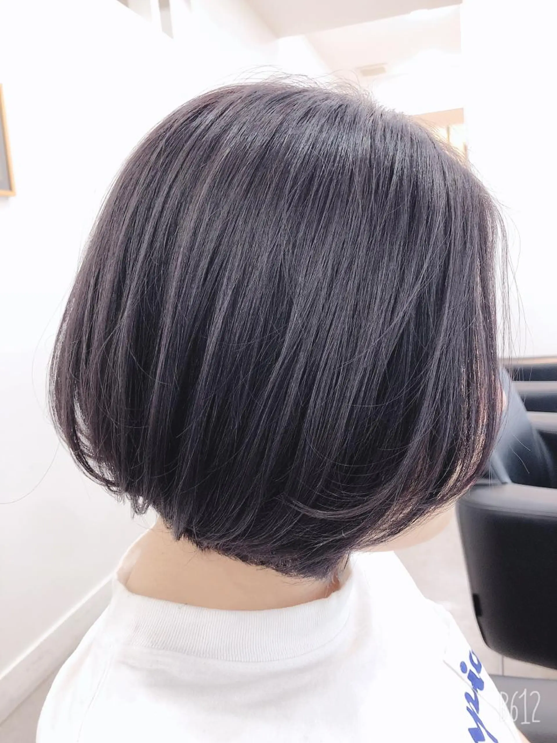 ミディアム カラー アディクシーカラー 黒髪 ブルーカラー ボブ 伸ばしかけ 縮毛矯正×髪質改善 カラー×クロスパーマのヘアスタイル