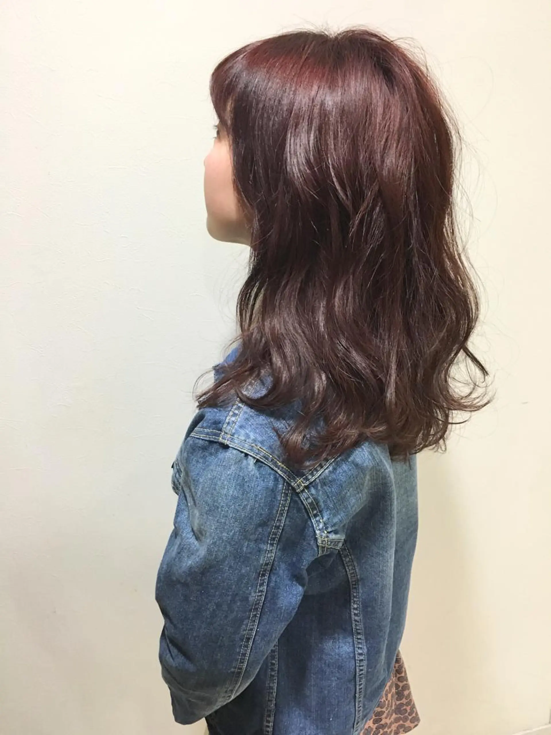 セミロング カラー ブリーチ ピンクカラー ディレクター ノナカのヘアスタイル