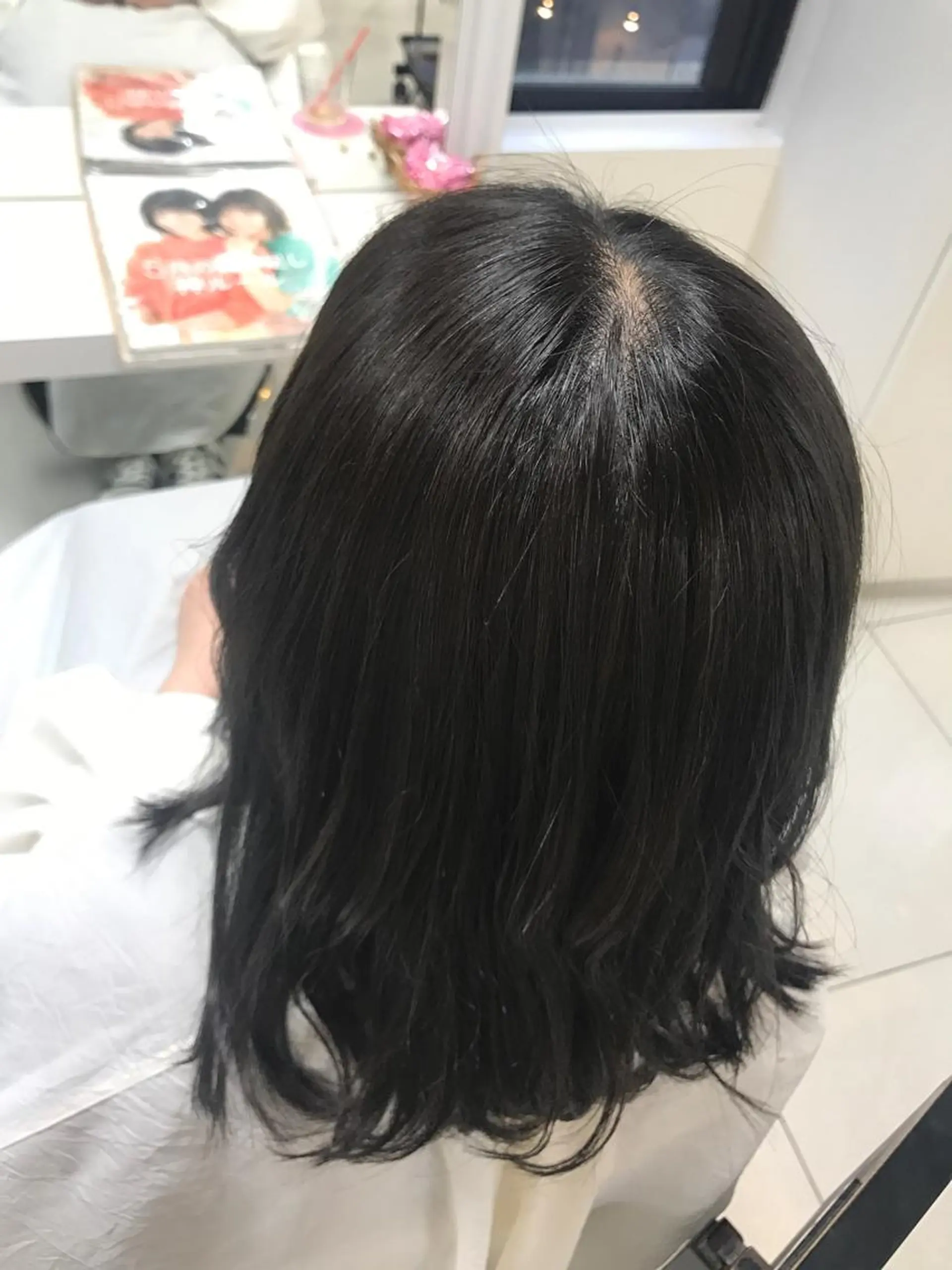 セミロング カラー アッシュ 【暖色カラー特化】 中山由梨のヘアスタイル