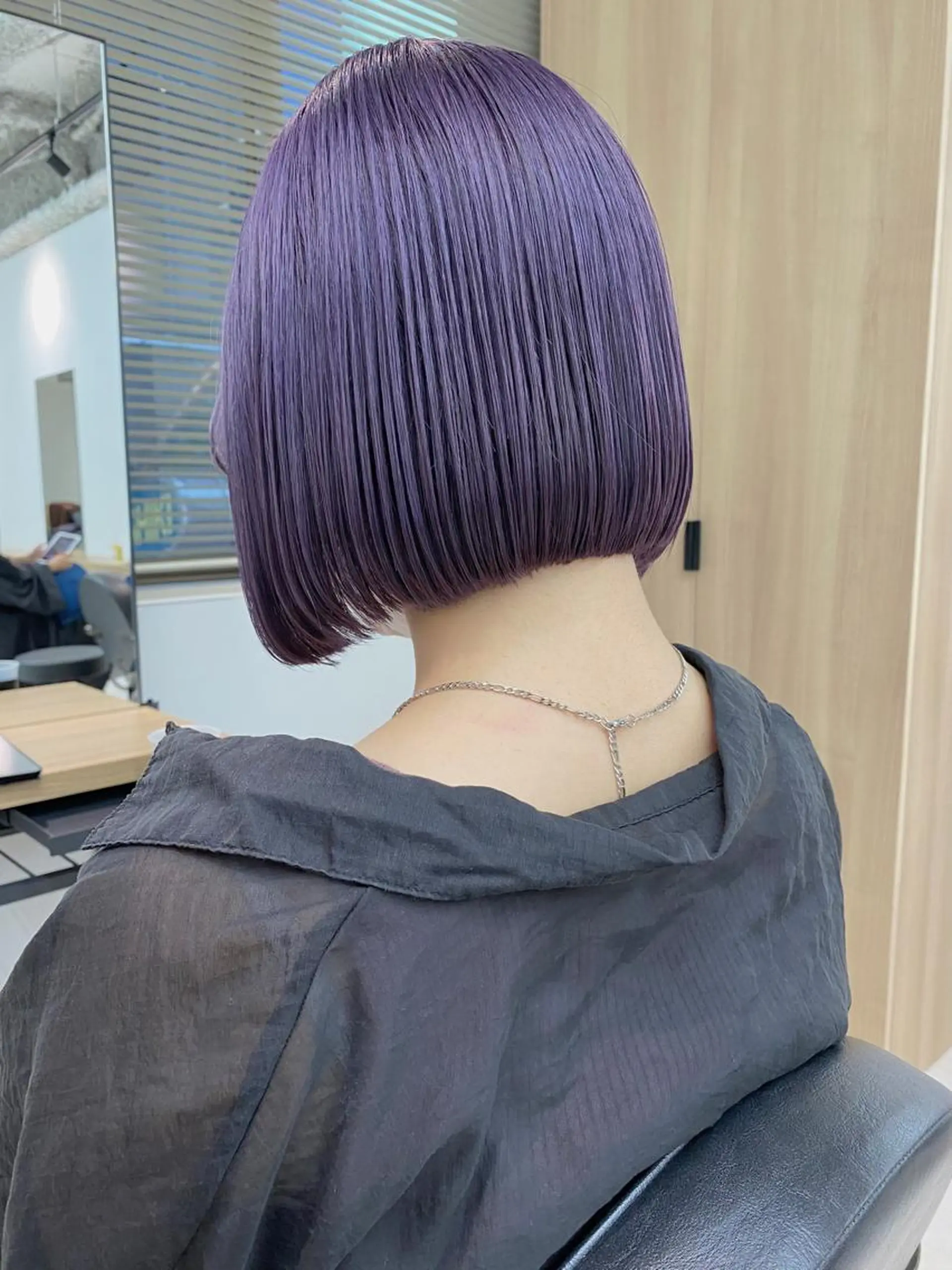 ショート カラー パープルカラー カット ヘアカラー トリートメント 仲川 和人のヘアスタイル